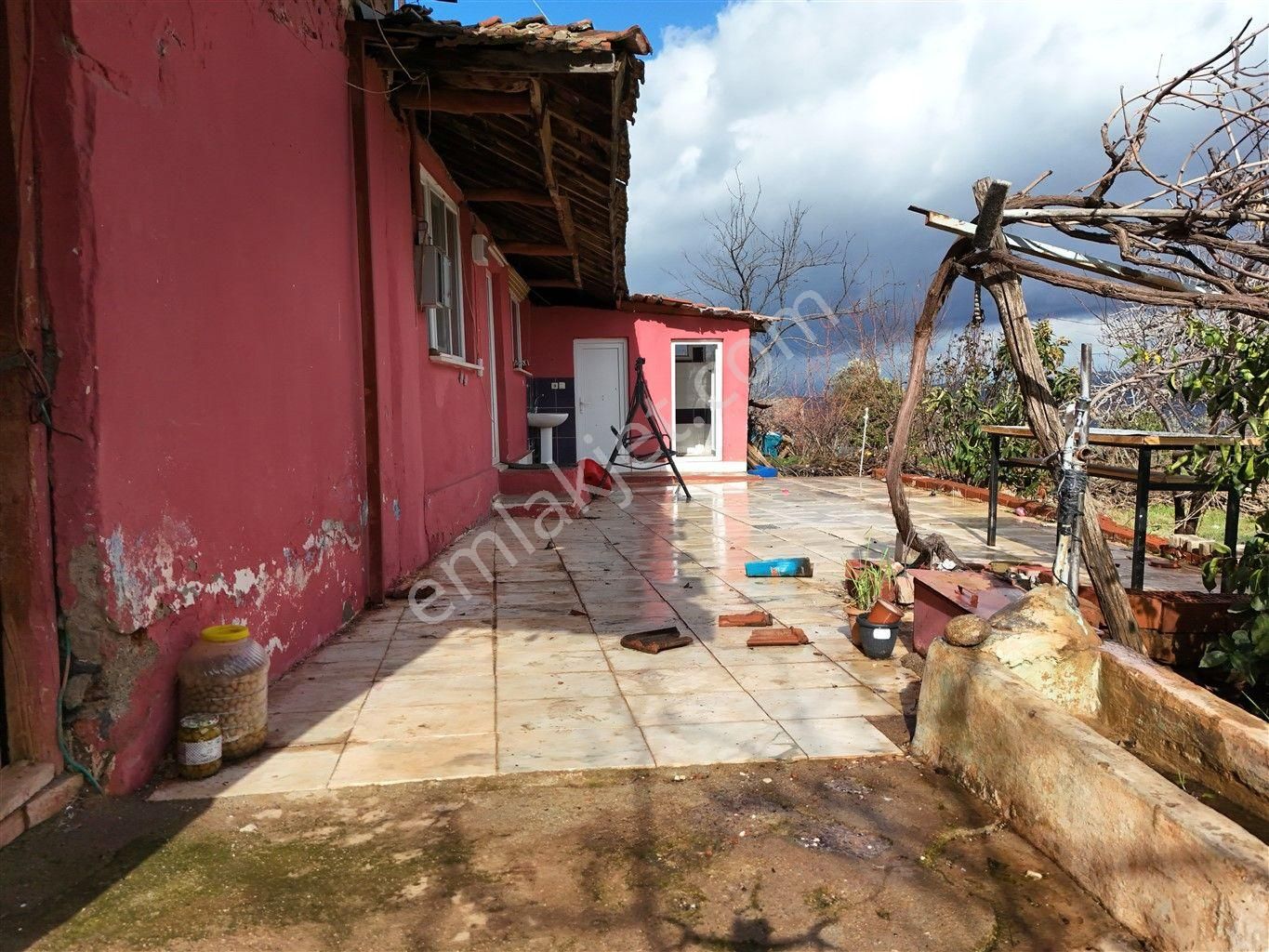 Fırsat İlan..! Satılık %40 İmarlı 2.587 M² Arsa+2 Ev - Görsel 15