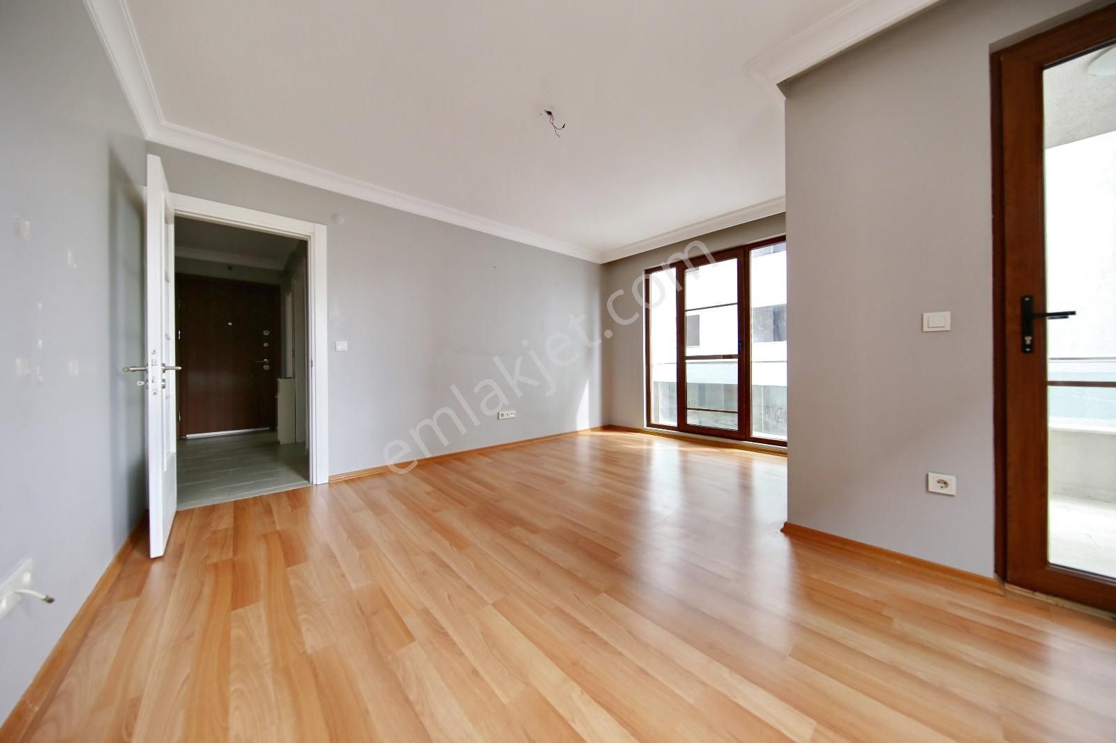 █ Konfor █ Küçükyalı Metroda,3. Katta, Balkonlu, 11 Yaşında 2+1 - Görsel 22