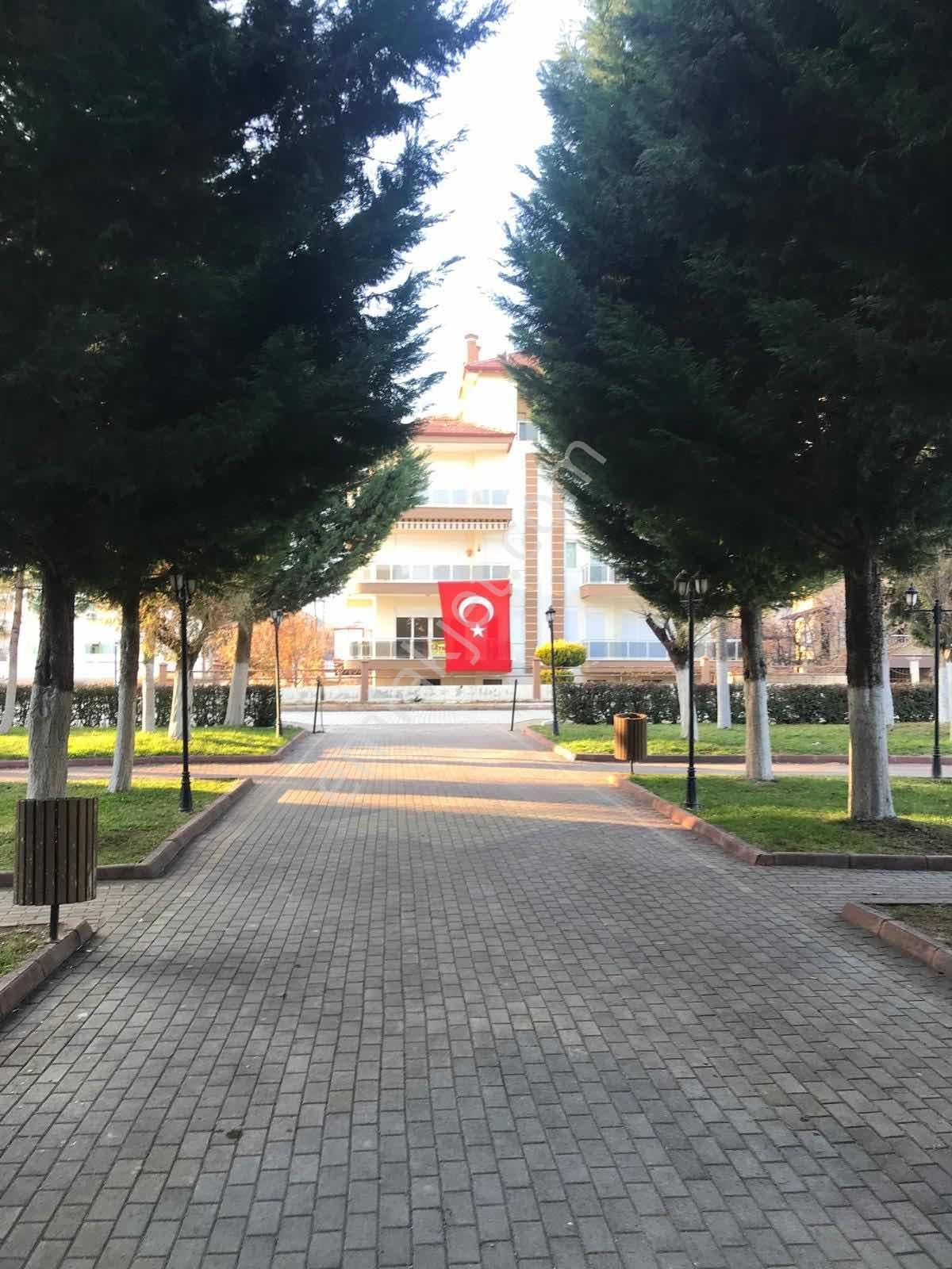 Antalya Korkuteli Merkezde Park Cepheli 2+1 Luks Daire - Görsel 11