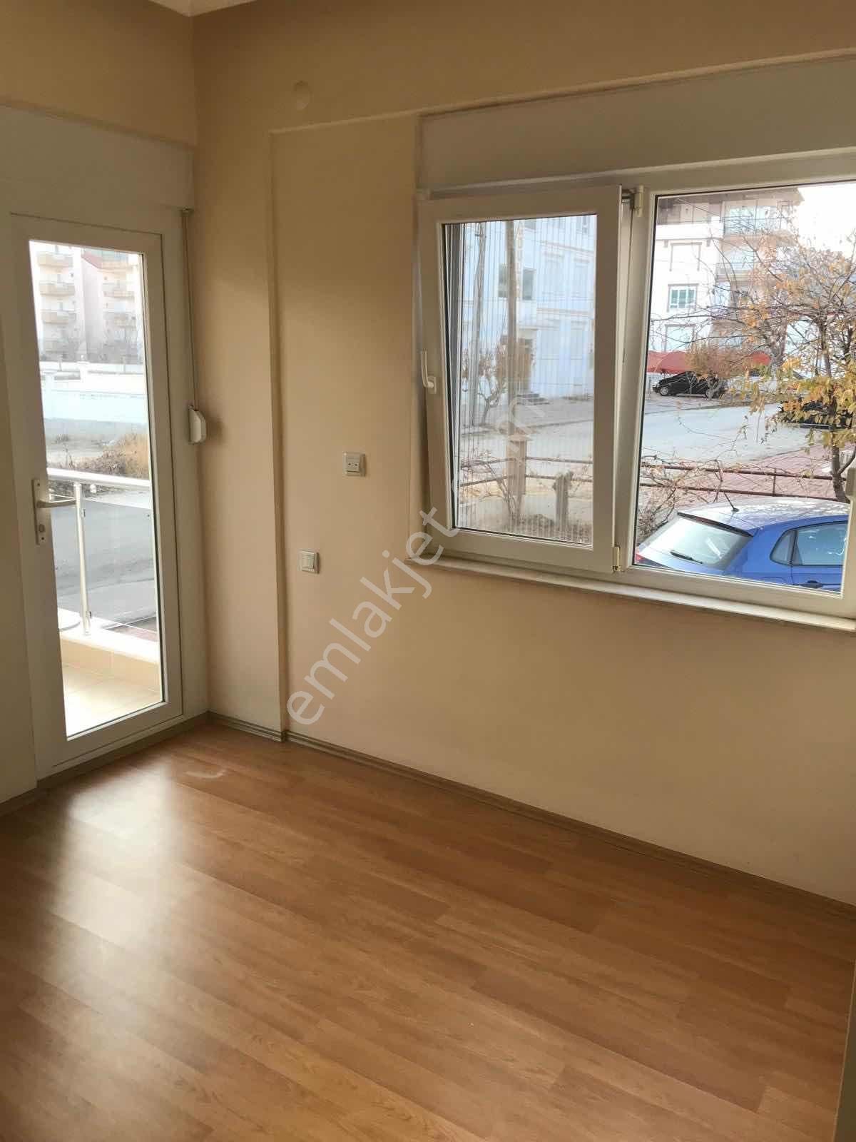 Antalya Korkuteli Merkezde Park Cepheli 2+1 Luks Daire - Görsel 9