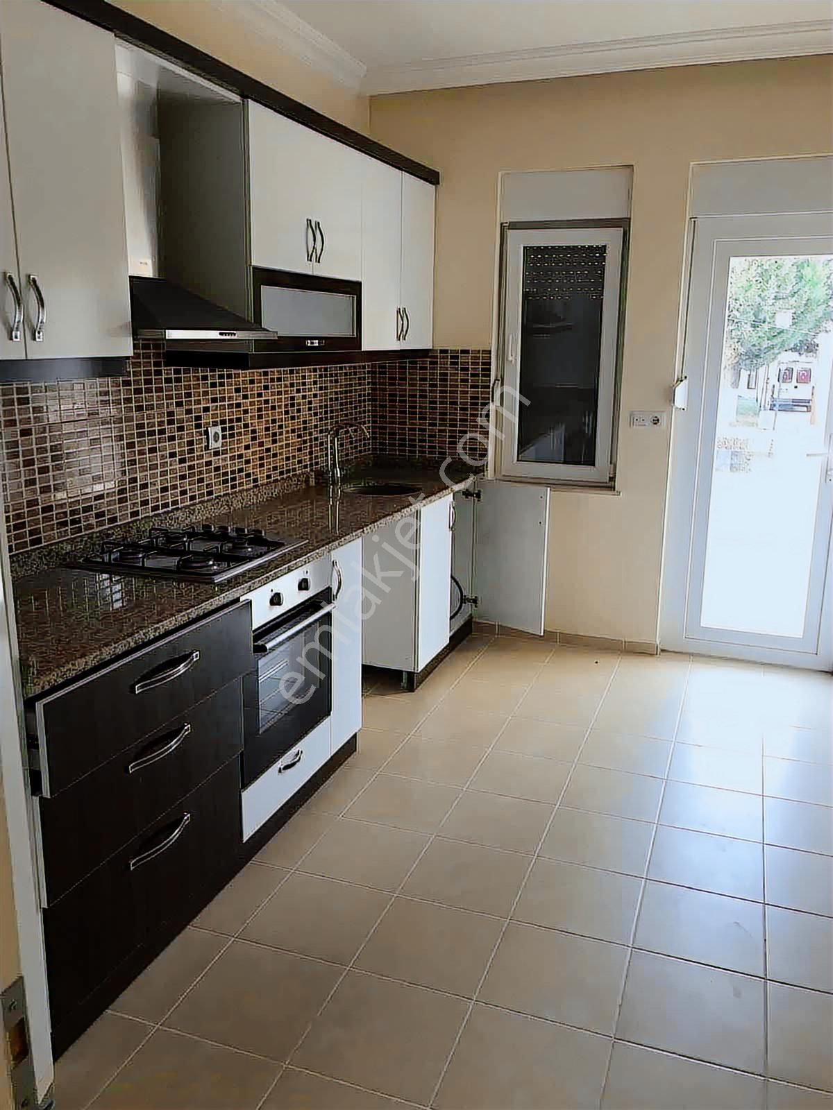 Antalya Korkuteli Merkezde Park Cepheli 2+1 Luks Daire - Görsel 5