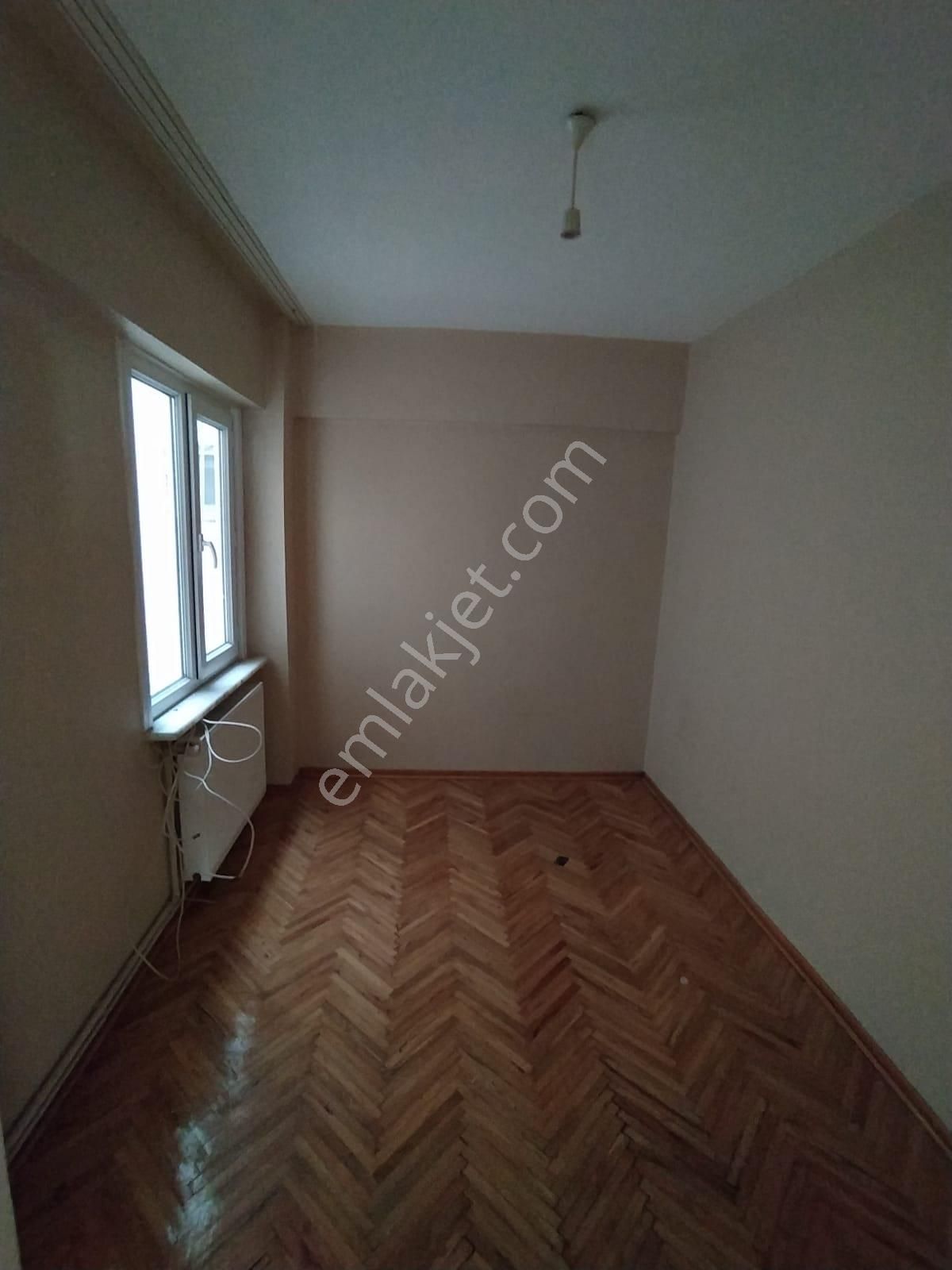 Mertcan Dan Yakacık Meydana Yürüme Arakat 3+1 Balkonlu Kiralık - Görsel 17