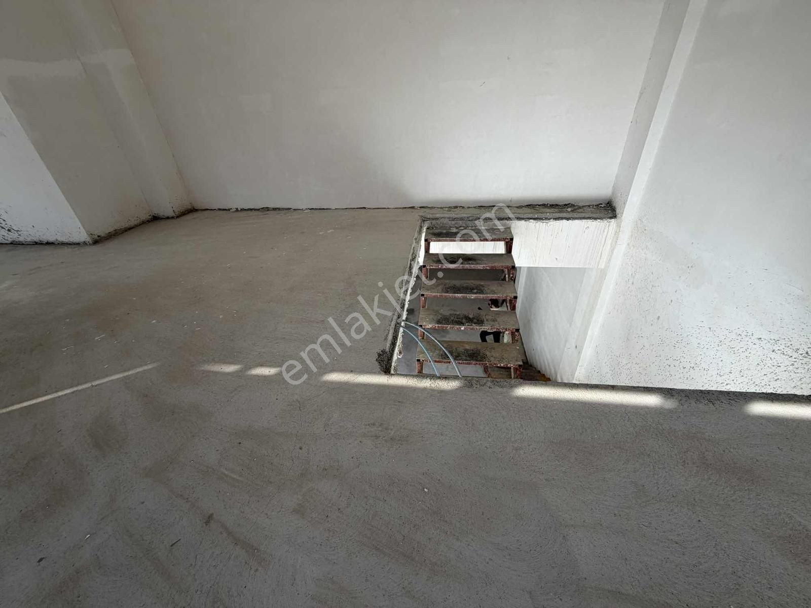 Arda'dan Mersin Yenişehir 2.5 Çevreyolu Üzerinde Satılık Dükkan - Görsel 4