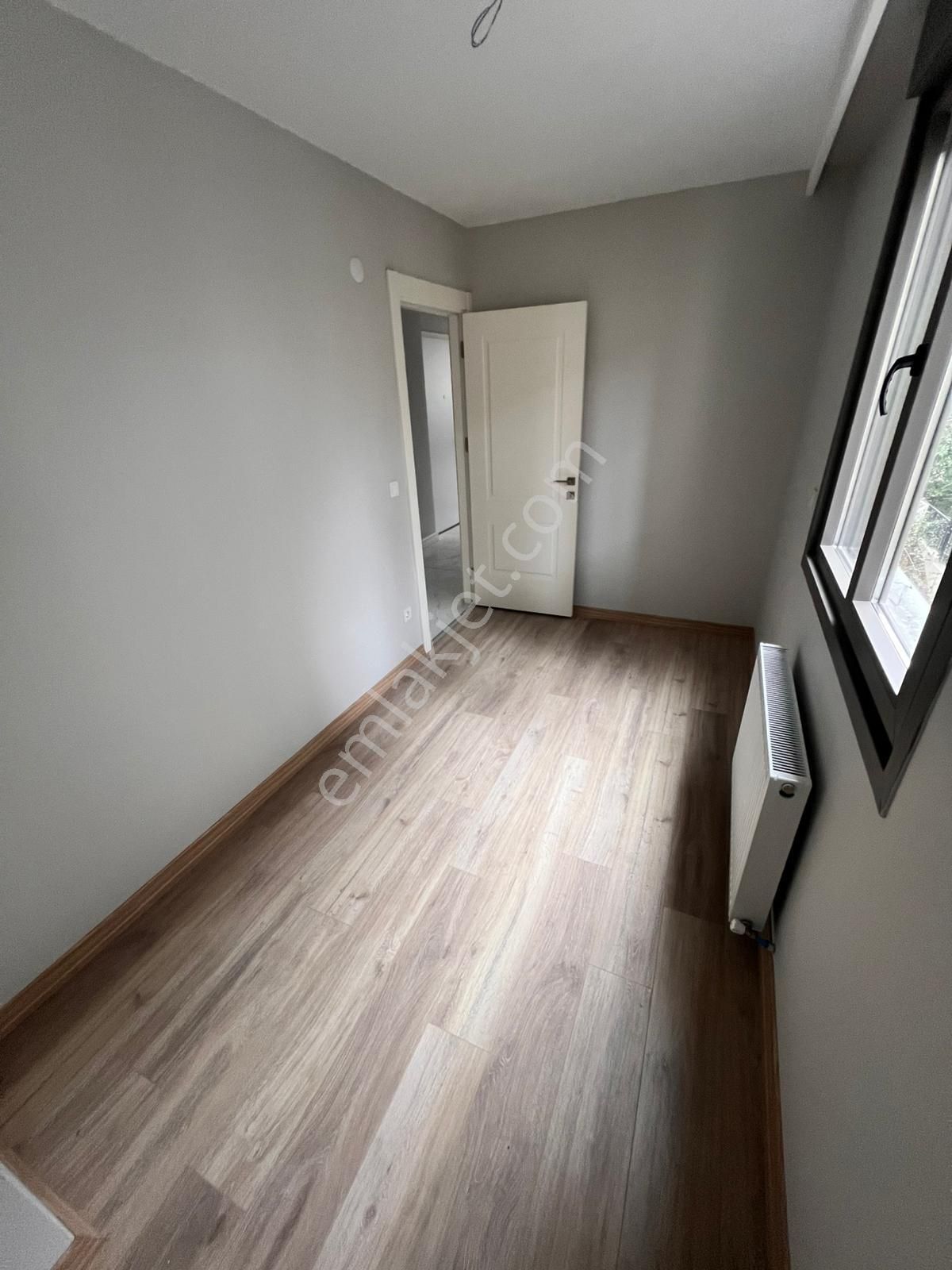 Kaçmaz'dan K.yalı Da Sıfır E'5 Metroya Yakın Ön Köşe 2+1 Daire - Görsel 8
