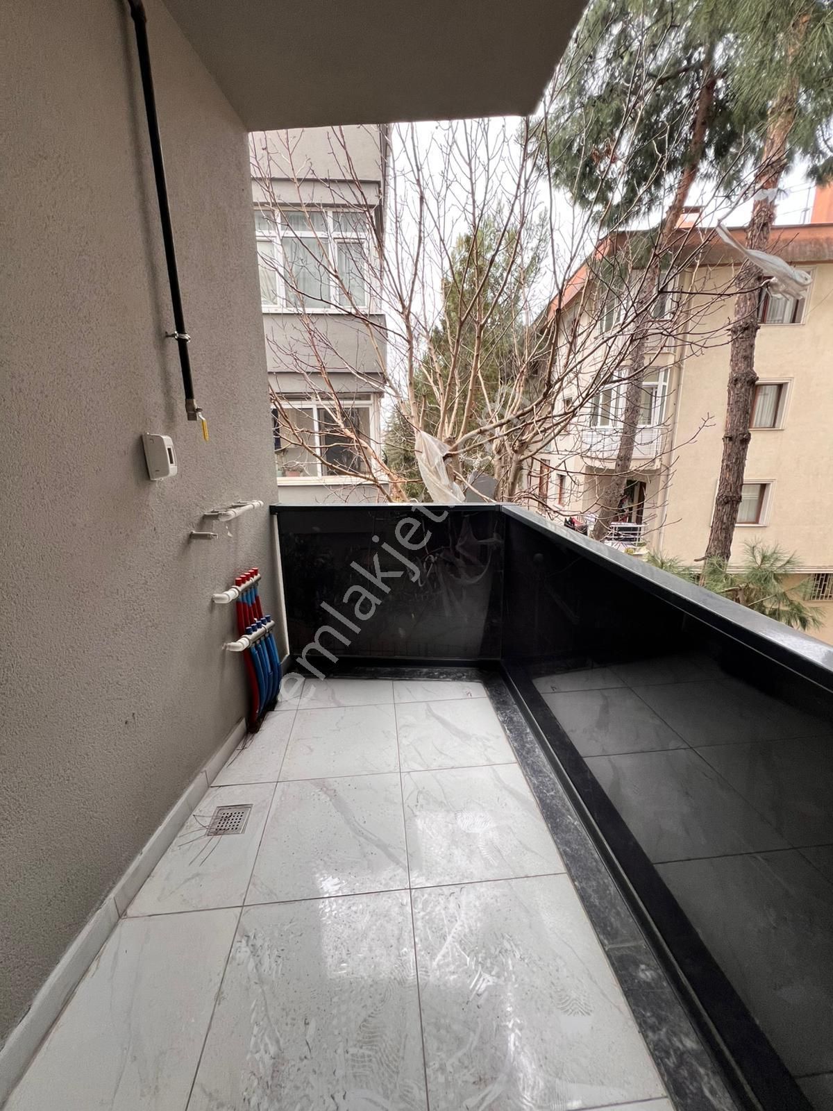 Kaçmaz'dan K.yalı Da Sıfır E'5 Metroya Yakın Ön Köşe 2+1 Daire - Görsel 16