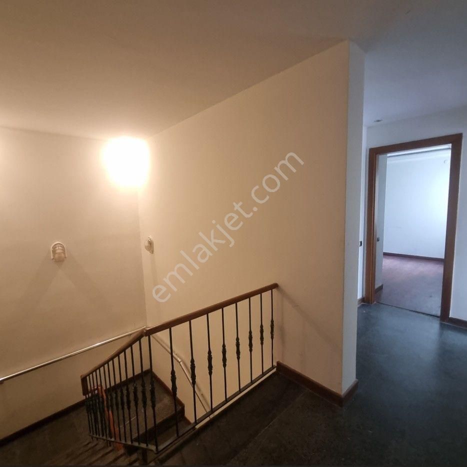 Bahçeşehir Badem 16 Sitesinde Satılık 9+1 Villa - Görsel 6