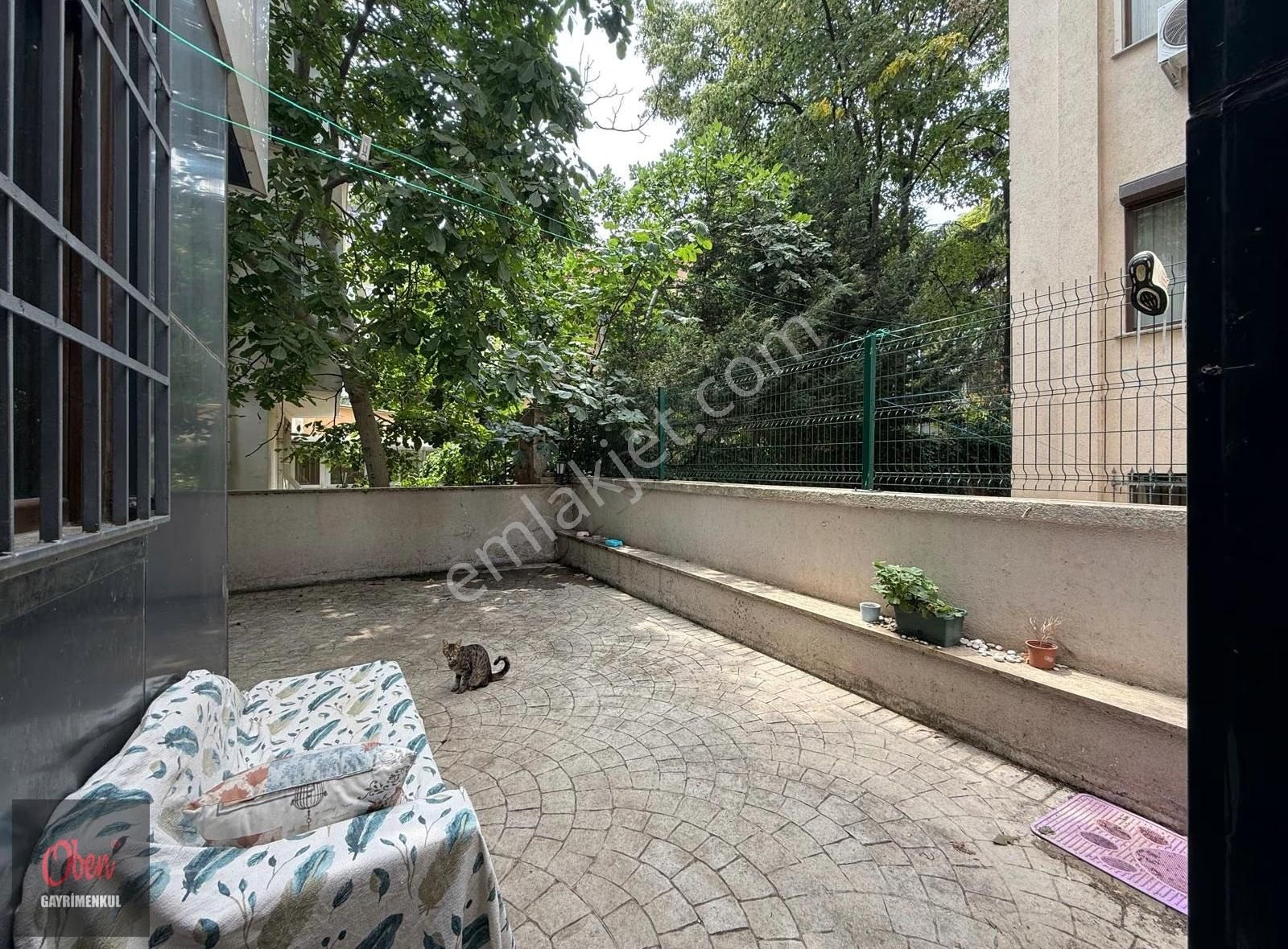 Suadiye'de Bahçe Kullanımlı Minibüs Caddesine Yakın 1+1 40m²