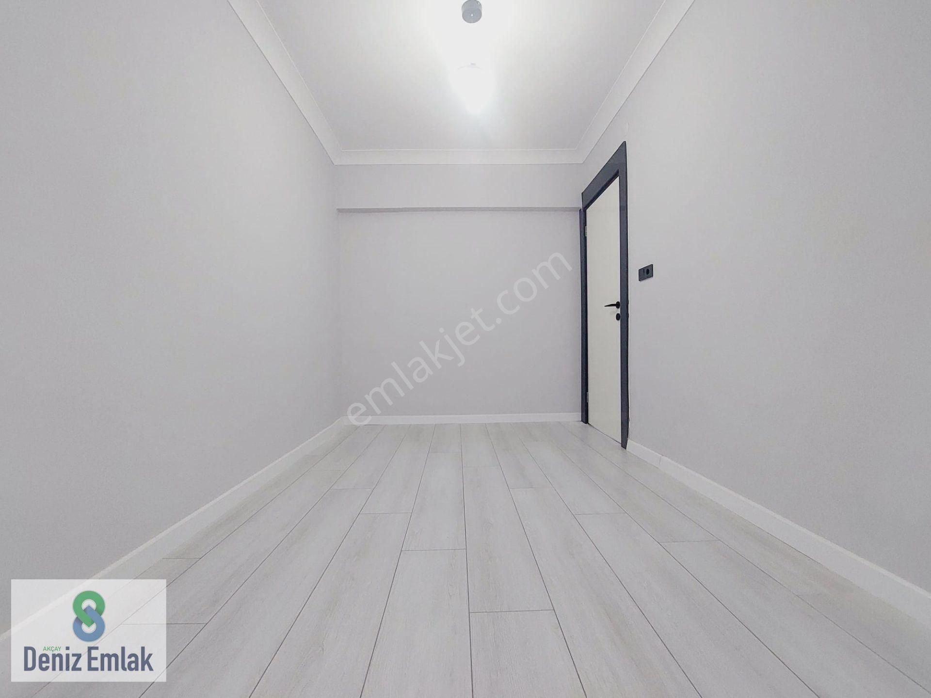 Denizden Akçay Sarıkızda Öncephe Müstakil Tadında Satılık 2+1 Daire. - Görsel 24