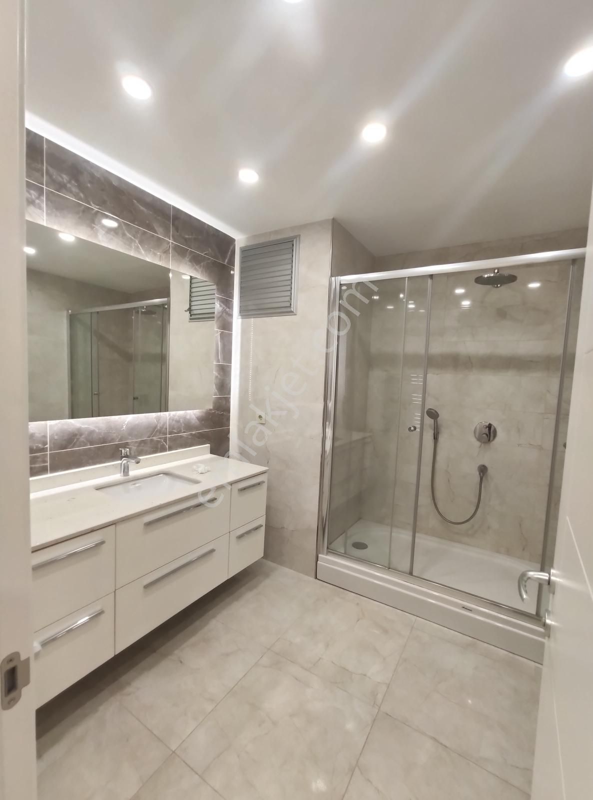 Fenerbahçe Ordu Evi Yanında Deniz Manzaralı 4+1 Kiralık Daire - Görsel 11