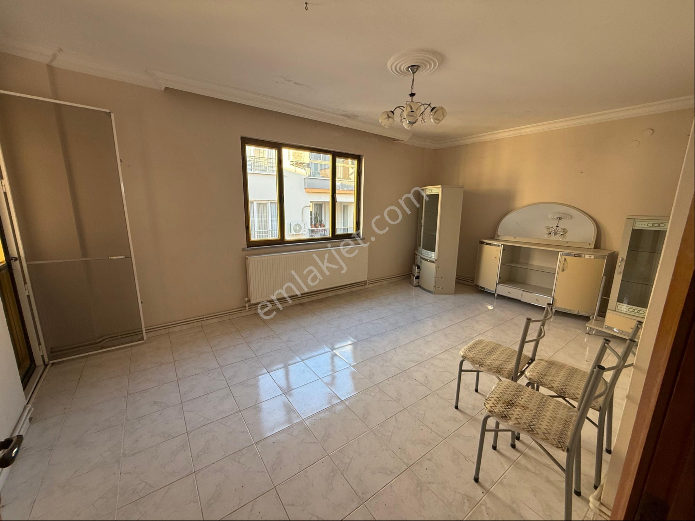 Akhisar Reşatbey’de Satılık Doğalgazlı 3+1 Masrafsız Daire - Görsel 7