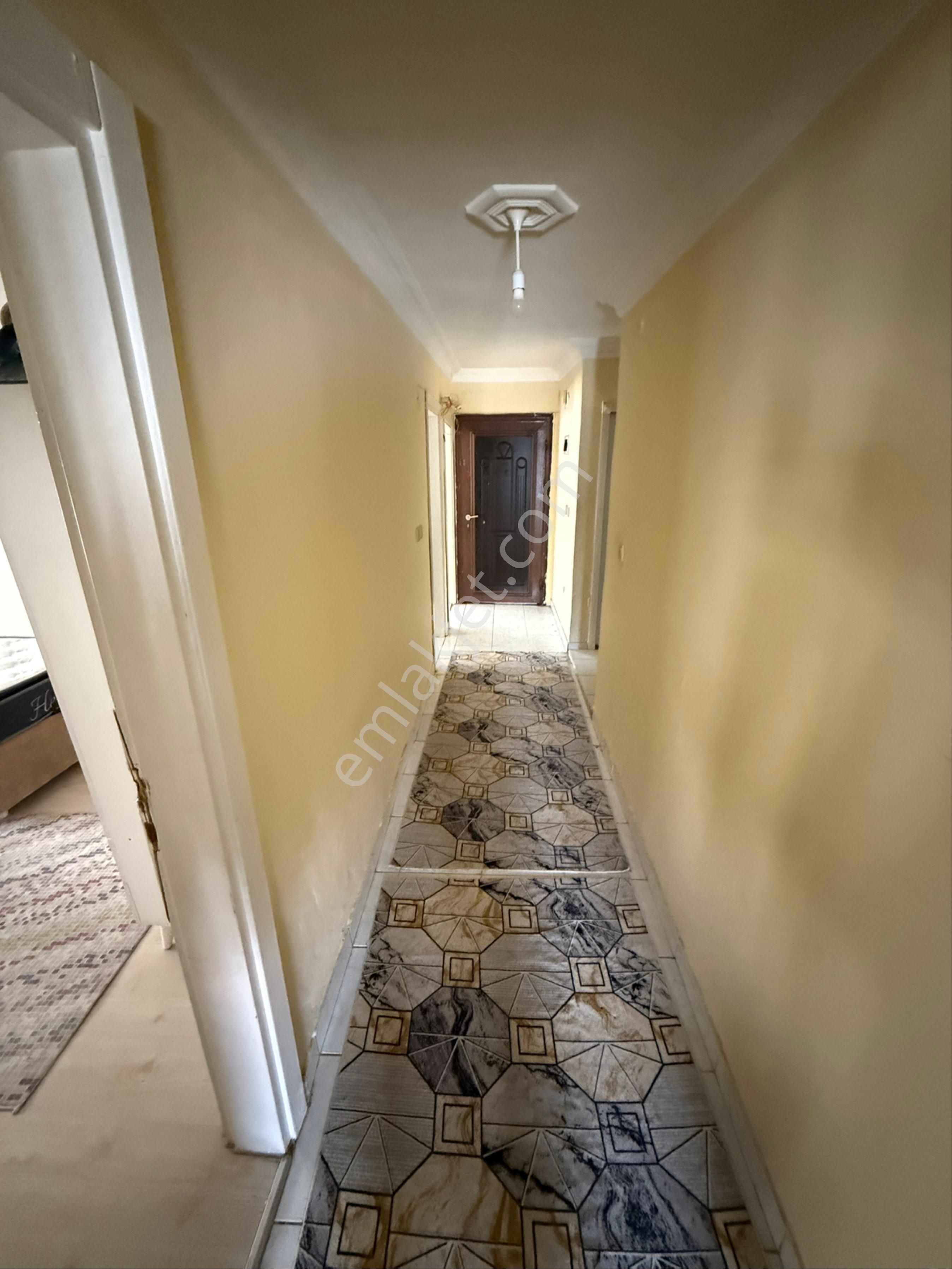 Hürriyet Mahallesinde 2005 Yapım Eşyalı 2+1 Kiralık Daire - Görsel 8