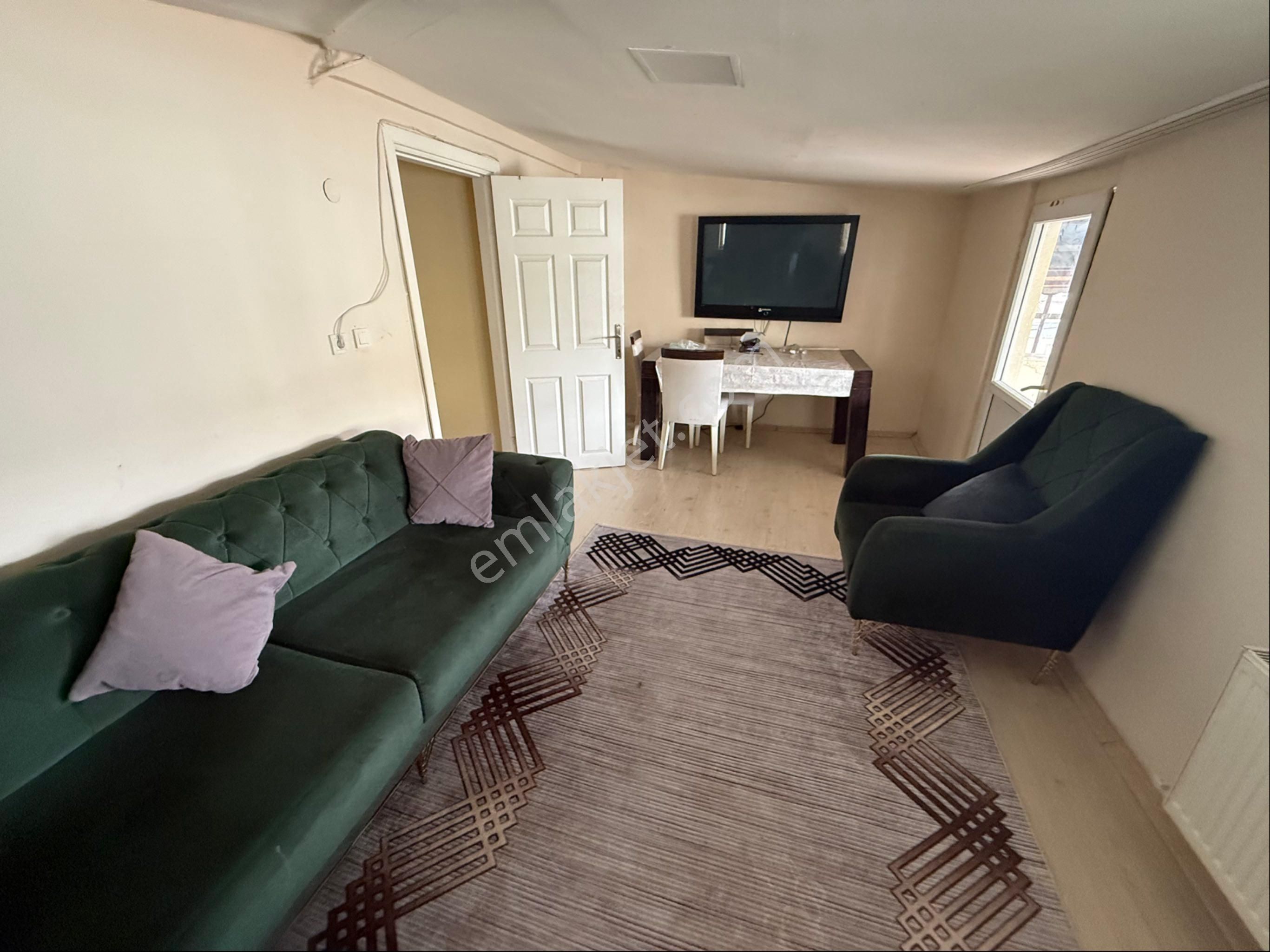 Hürriyet Mahallesinde 2005 Yapım Eşyalı 2+1 Kiralık Daire - Görsel 4