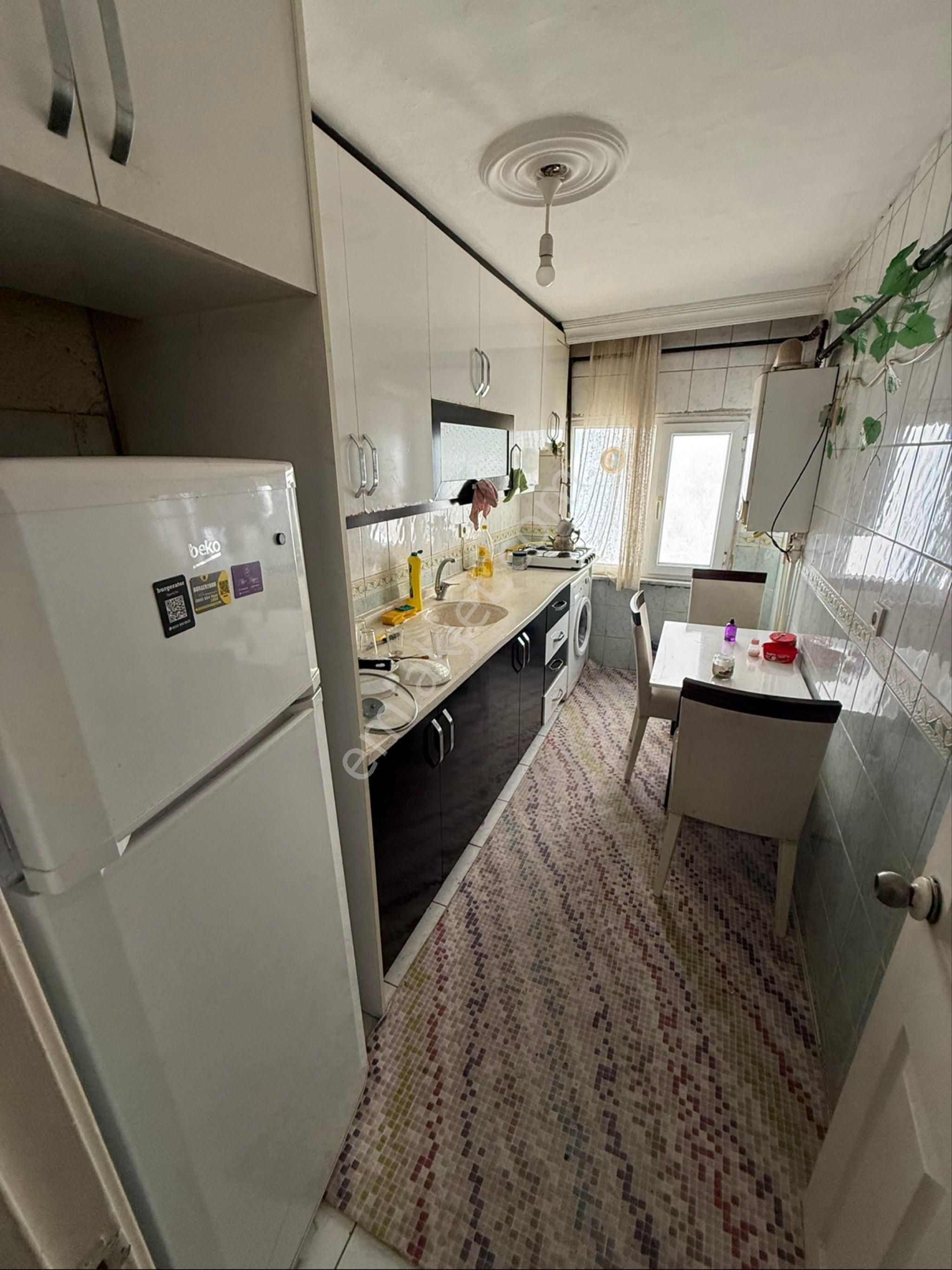 Hürriyet Mahallesinde 2005 Yapım Eşyalı 2+1 Kiralık Daire - Görsel 13