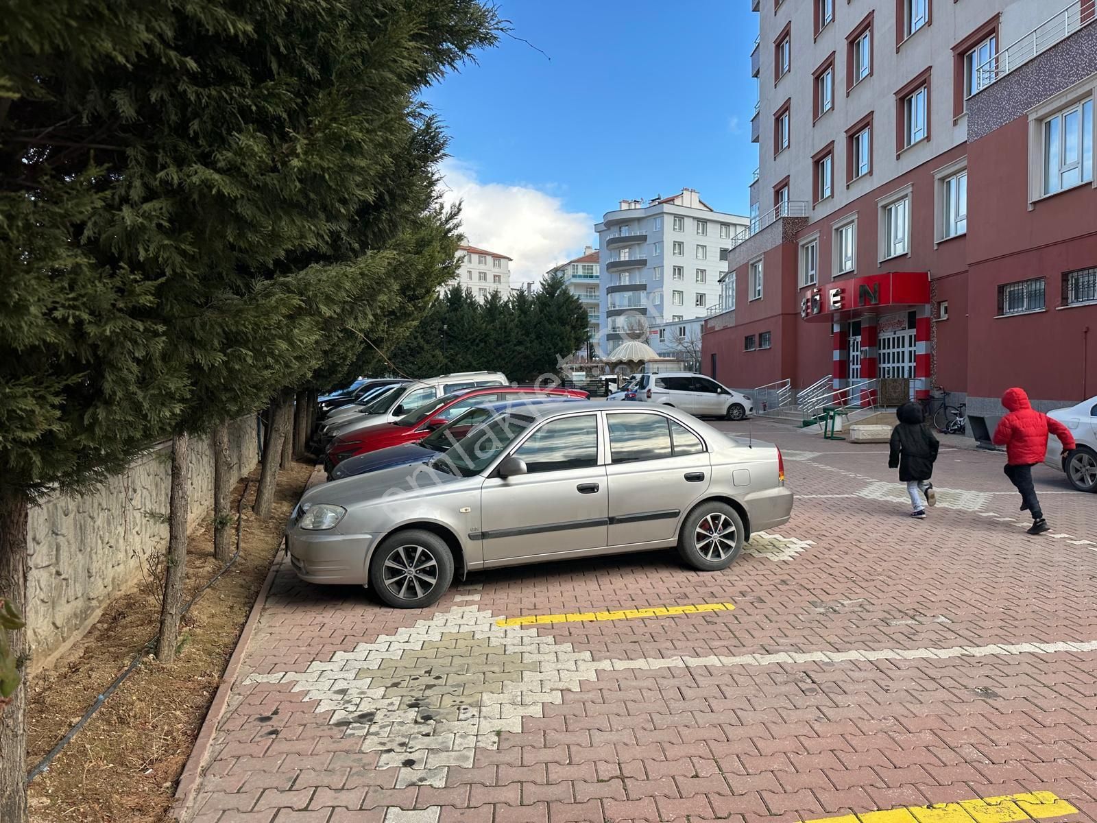 🏠 Emin Gyo’dan Meram Ahmet Özcan Caddesi’nde Masrafsız, Full Yapılı 3+1 - Görsel 21