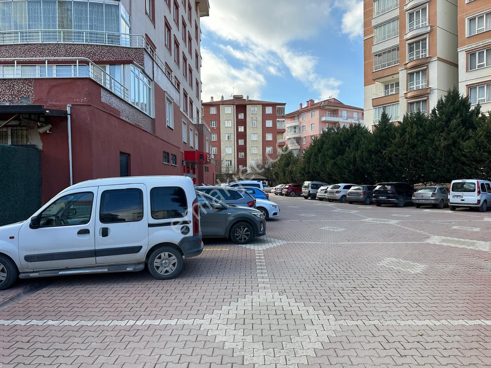 🏠 Emin Gyo’dan Meram Ahmet Özcan Caddesi’nde Masrafsız, Full Yapılı 3+1 - Görsel 5