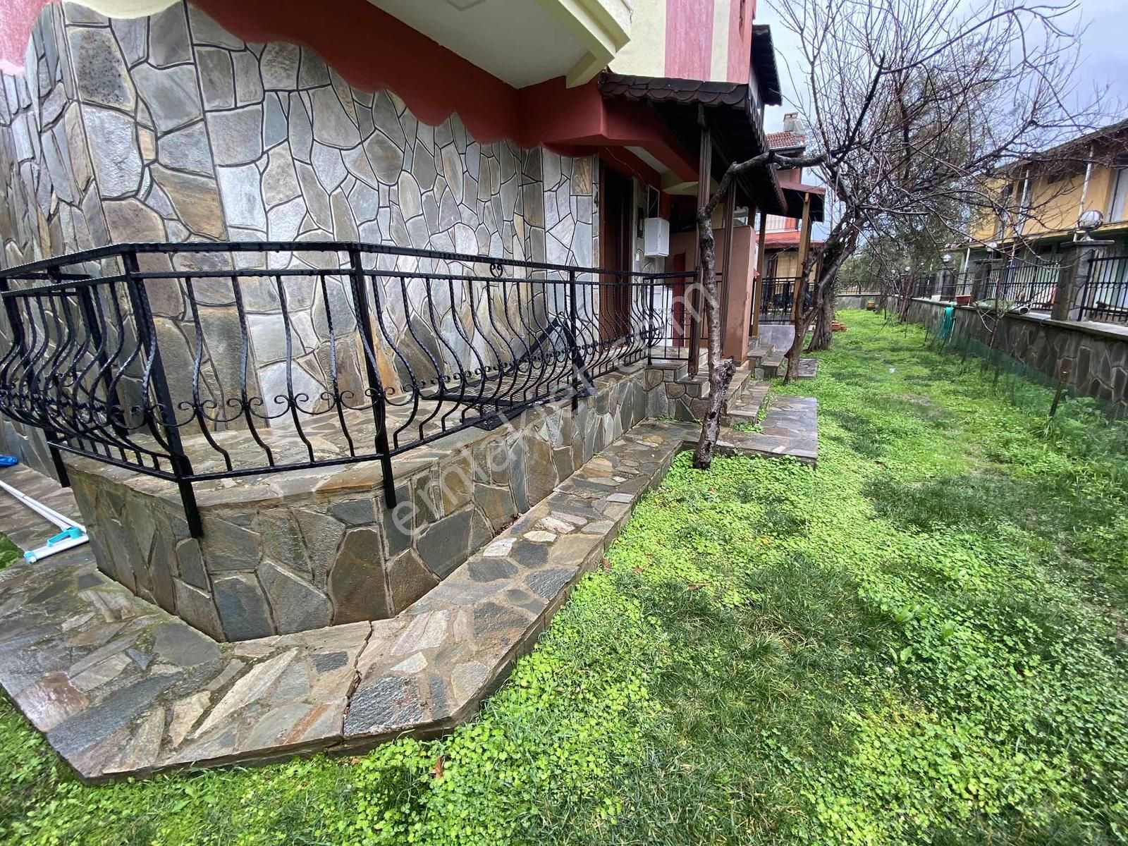 Dağlı Gayrimenkul'den 3+1 Havuzlu Site İçi Fırsat Villa - Görsel 21
