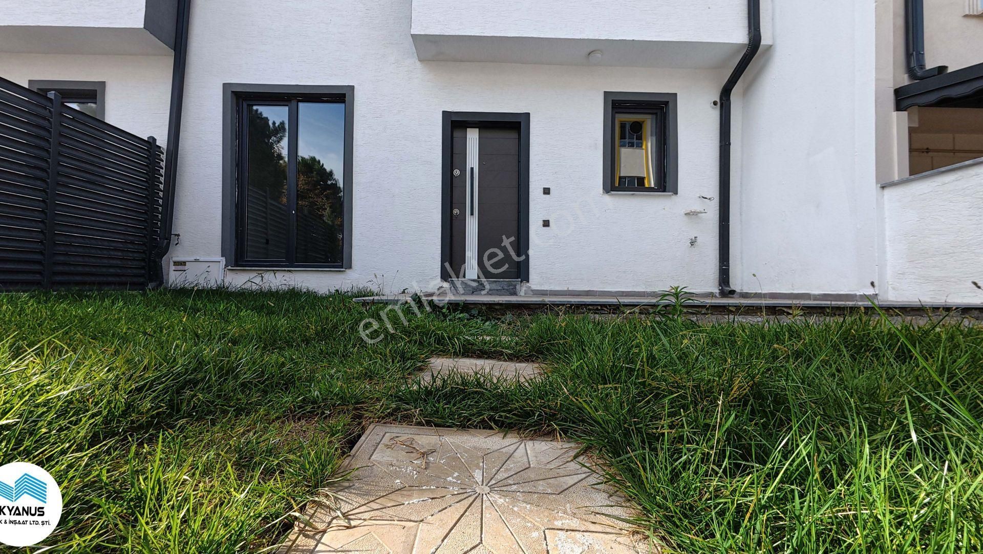 Kocaalide Müstakil Bahçeli Şık Villa Okyanustan