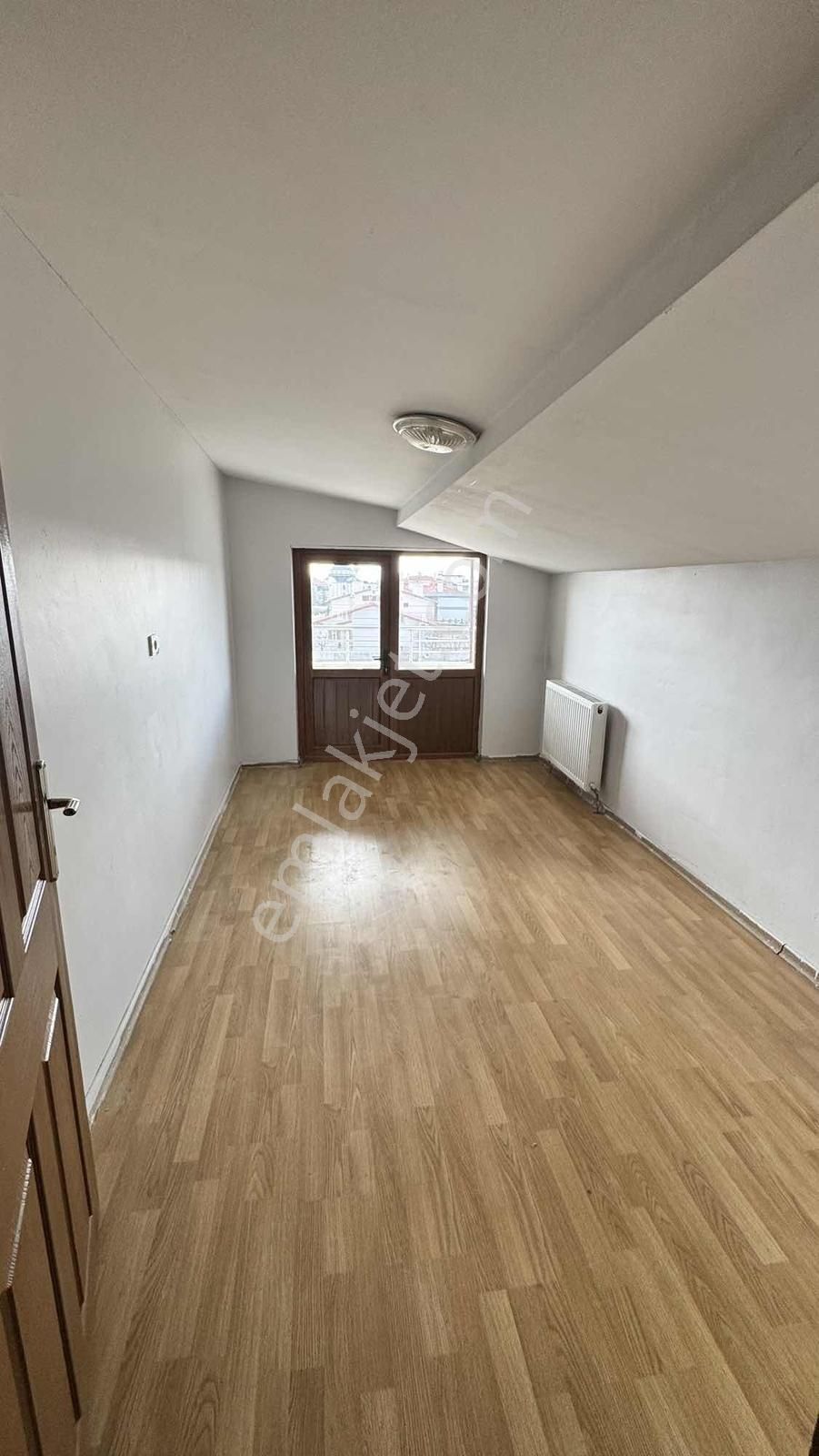 Karatay Karaman Yolu Civarı Kiralık 2+1 Daire 2 Teras -çatı Katı - Görsel 6