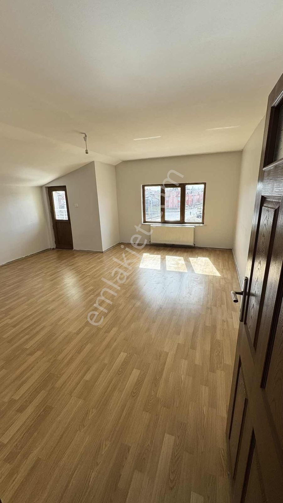 Karatay Karaman Yolu Civarı Kiralık 2+1 Daire 2 Teras -çatı Katı - Görsel 3