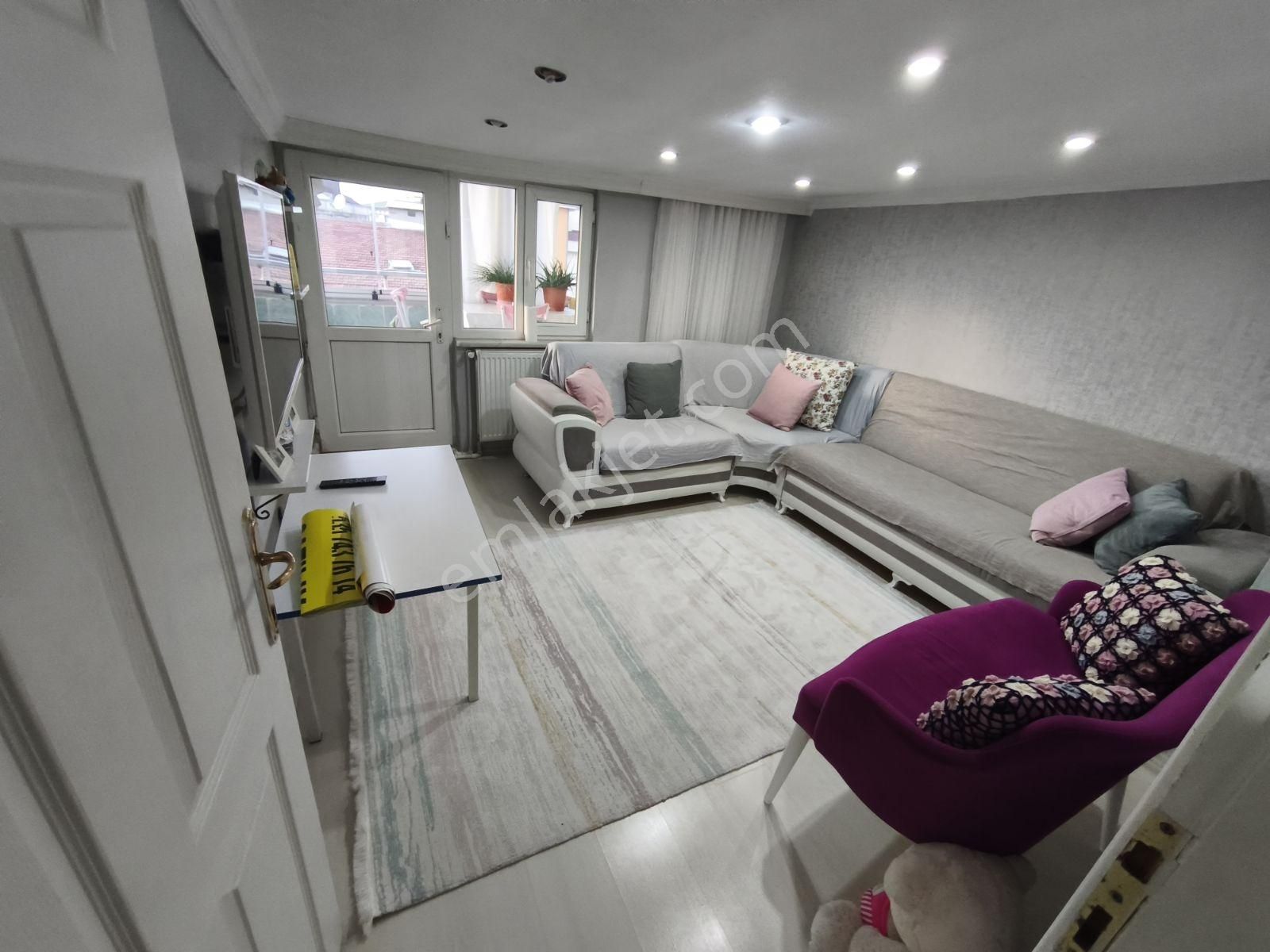 Eyüpsultan Çırçır Uludağ Caddesinde Satılık 2+1 Teras Kat Daire - Görsel 24