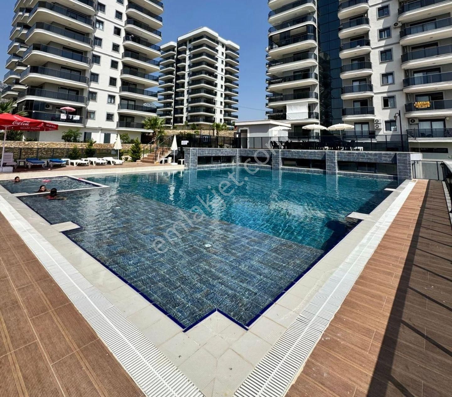 Mahmutlarda Kiralık 4+1 Dublex Deniz Manzaralı - Görsel 33