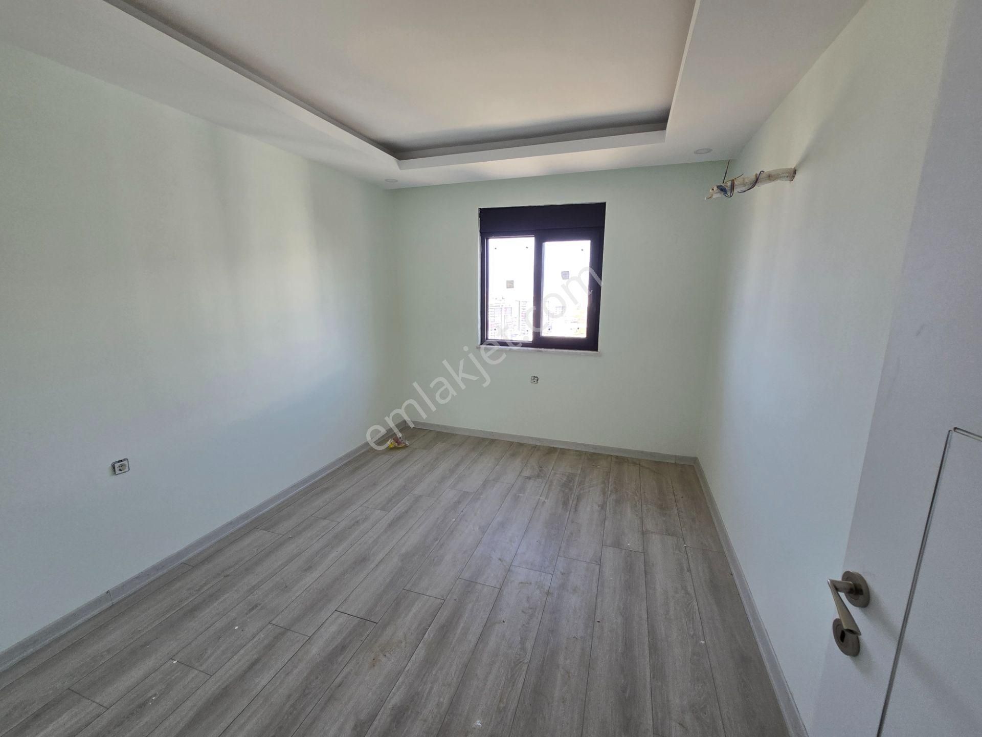 Mahmutlarda Kiralık 4+1 Dublex Deniz Manzaralı - Görsel 3