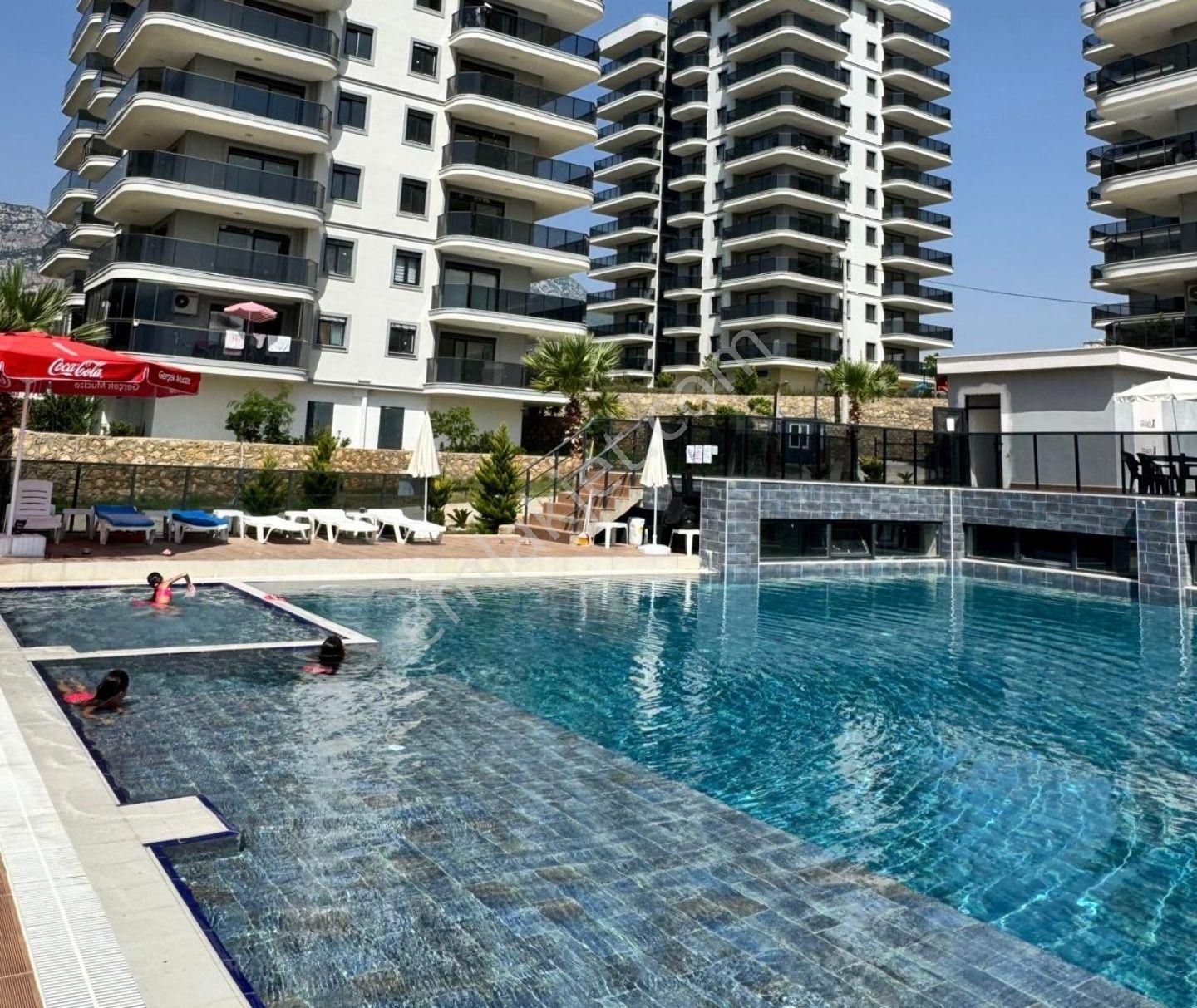 Mahmutlarda Kiralık 4+1 Dublex Deniz Manzaralı - Görsel 35