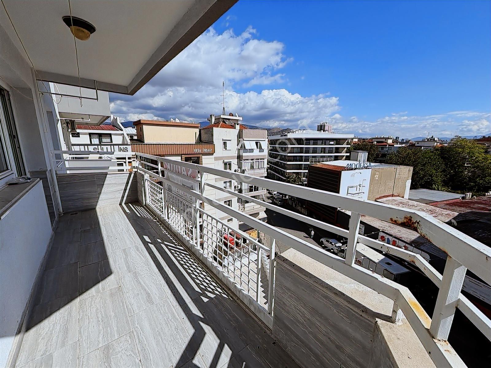 Nergis Çarşı'da Kavşak Noktasında 3+1 - Görsel 16