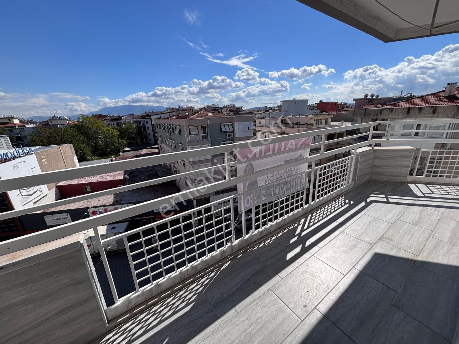 Nergis Çarşı'da Kavşak Noktasında 3+1 - Görsel 6