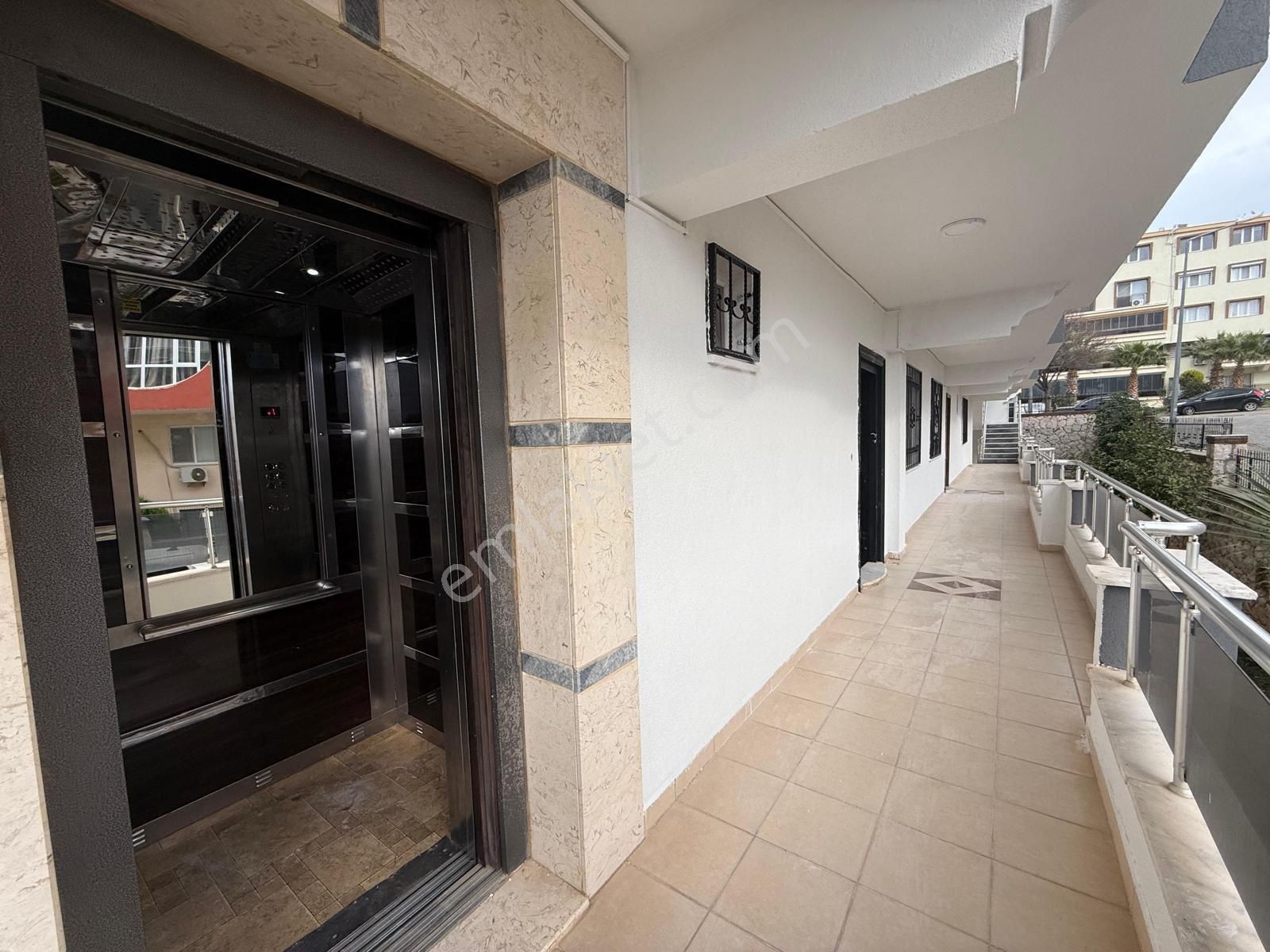 Didim'de Life Style Sitesi’nde Havuz Cepheli, Yenilenmiş 2+1 Satılık Daire - Görsel 5