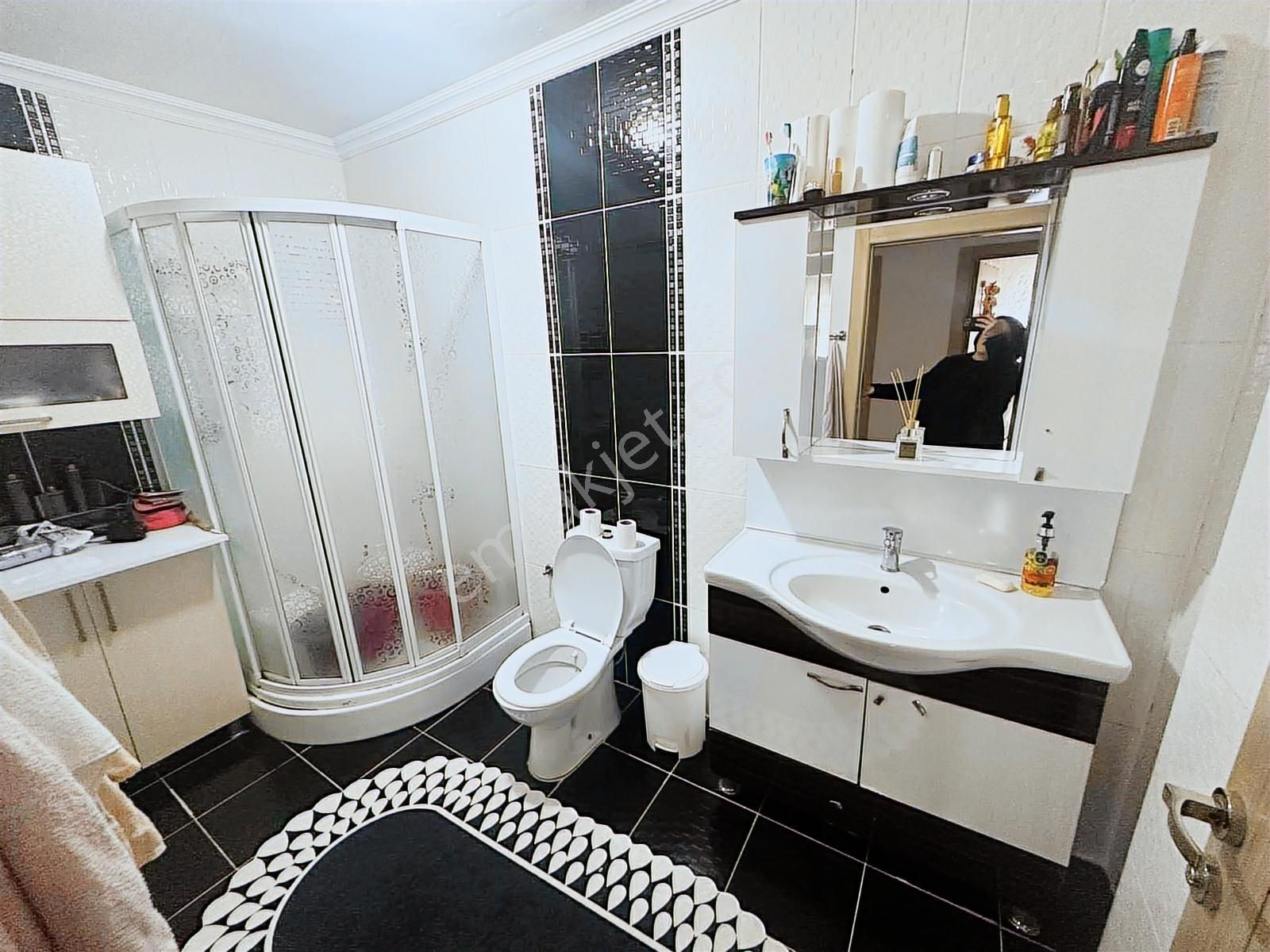 Fırsat Dairesi Site İçi Yüksek Katta Full + Full Yapılı Geniş M2 - Görsel 25