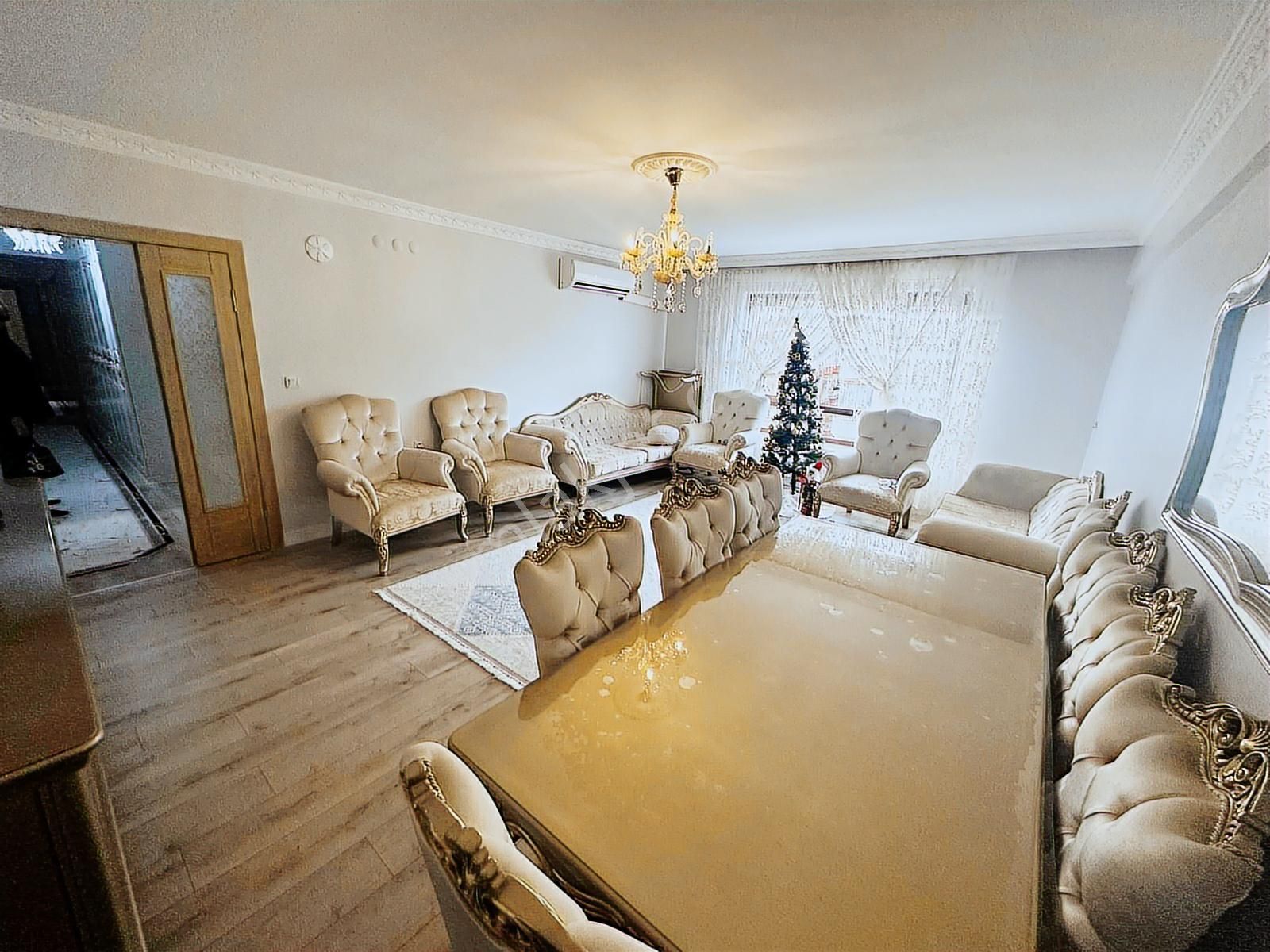 Fırsat Dairesi Site İçi Yüksek Katta Full + Full Yapılı Geniş M2 - Görsel 8