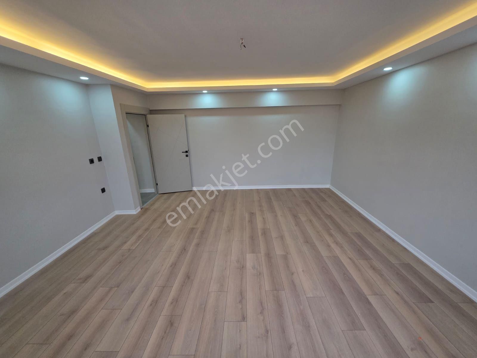 Etimesgut İstasyon Mahallesinde 3+1 Geniş Full Yapılı Lüx Daire - Görsel 22