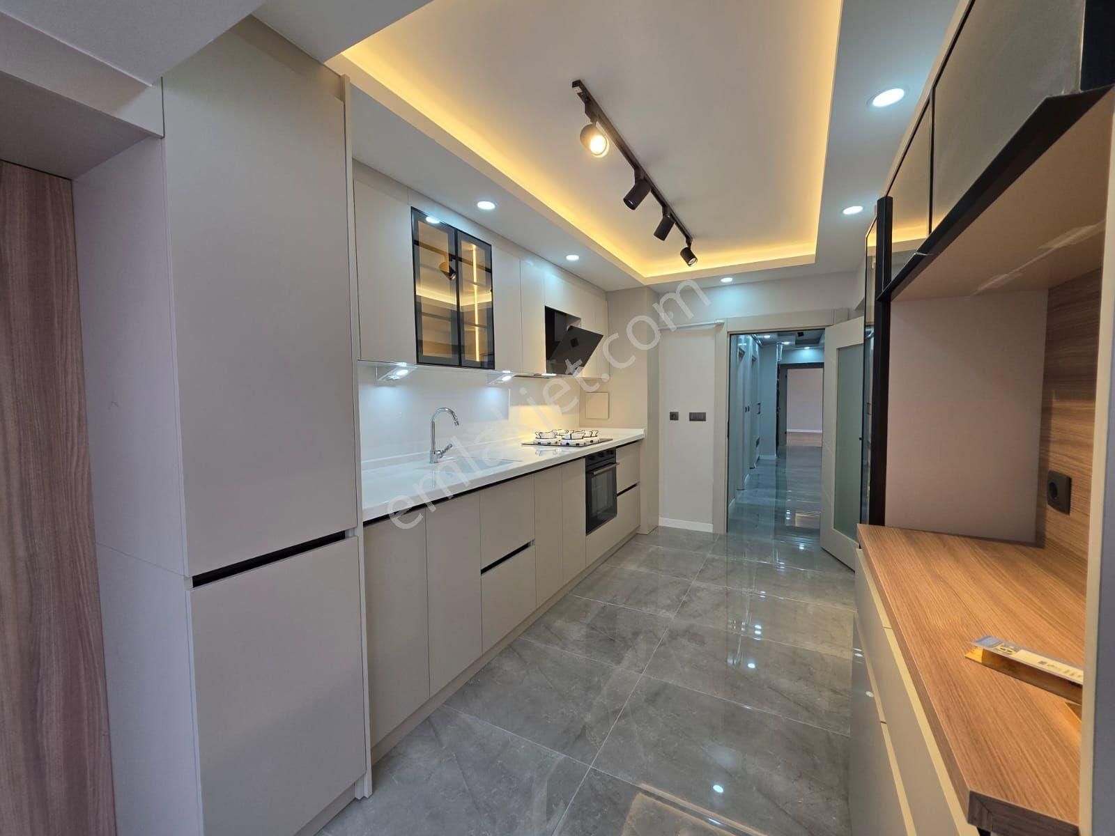 Etimesgut İstasyon Mahallesinde 3+1 Geniş Full Yapılı Lüx Daire - Görsel 4
