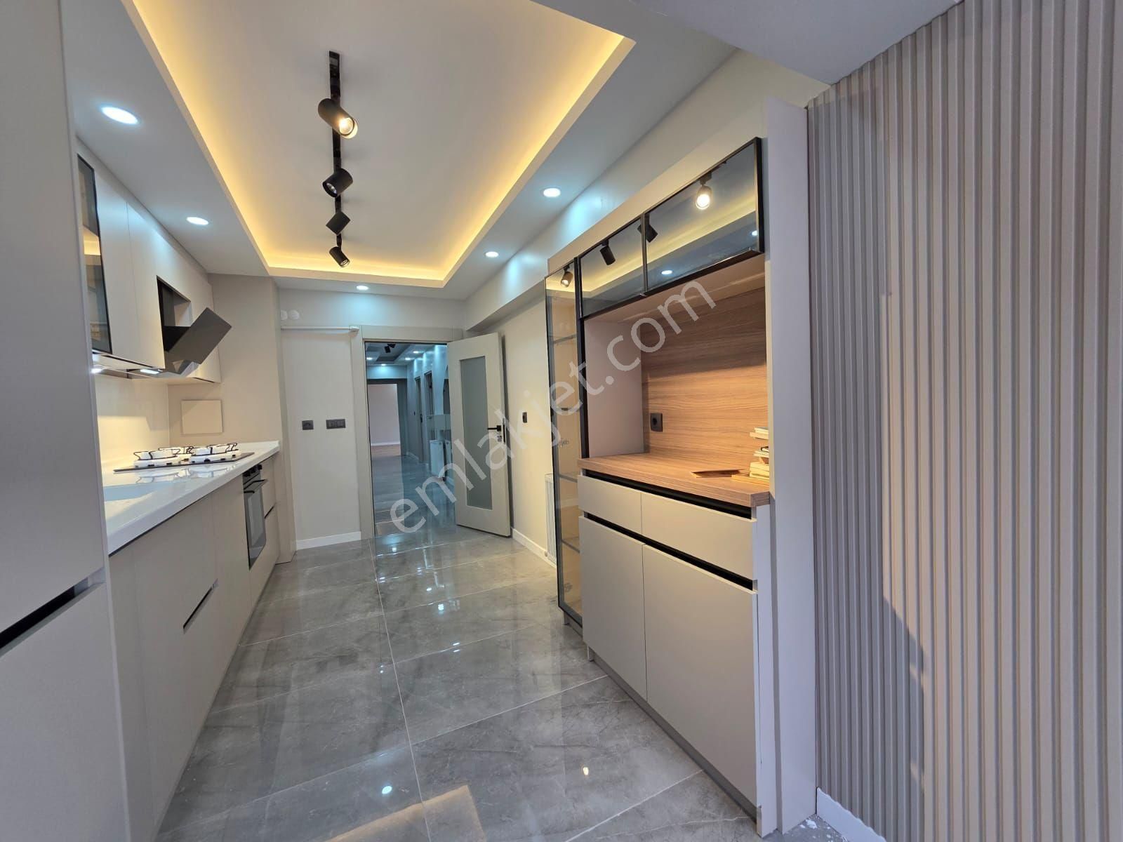 Etimesgut İstasyon Mahallesinde 3+1 Geniş Full Yapılı Lüx Daire - Görsel 7