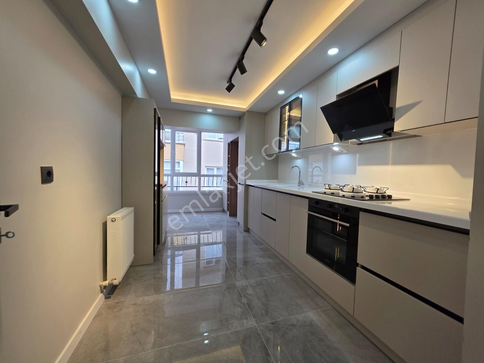 Etimesgut İstasyon Mahallesinde 3+1 Geniş Full Yapılı Lüx Daire - Görsel 6