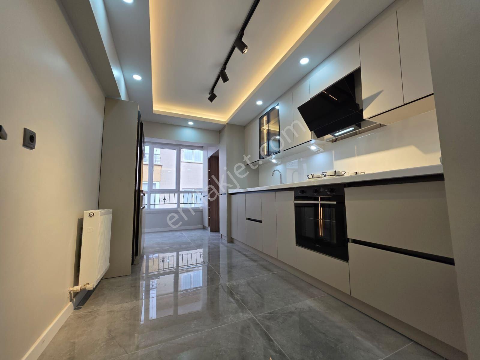 Etimesgut İstasyon Mahallesinde 3+1 Geniş Full Yapılı Lüx Daire - Görsel 3