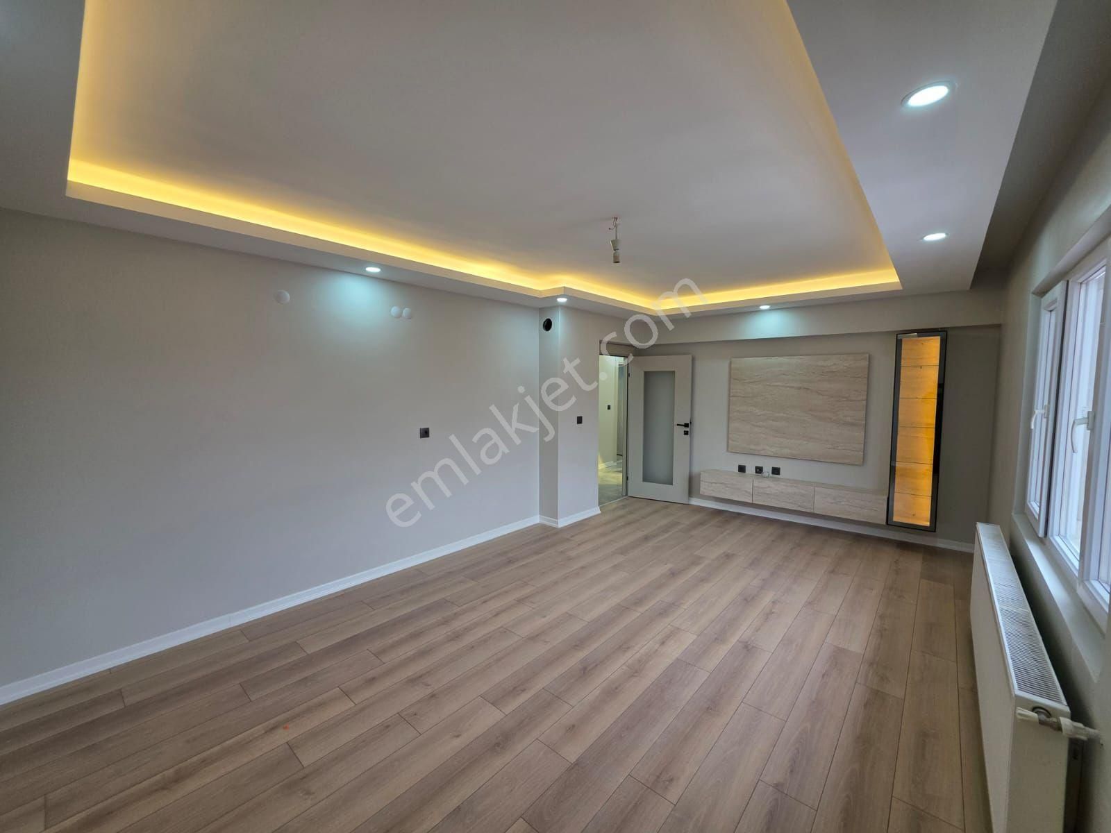 Etimesgut İstasyon Mahallesinde 3+1 Geniş Full Yapılı Lüx Daire - Görsel 12