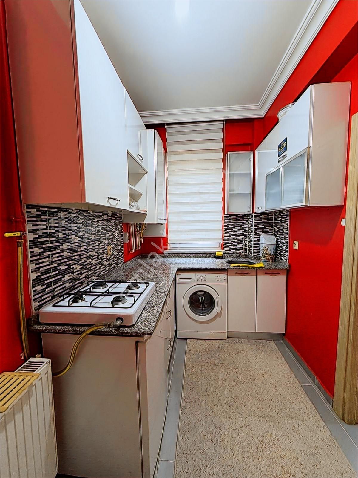 Oscar Emlak'tan Balkan Caddesi Üzeri Eşyalı 1+1 - Görsel 3