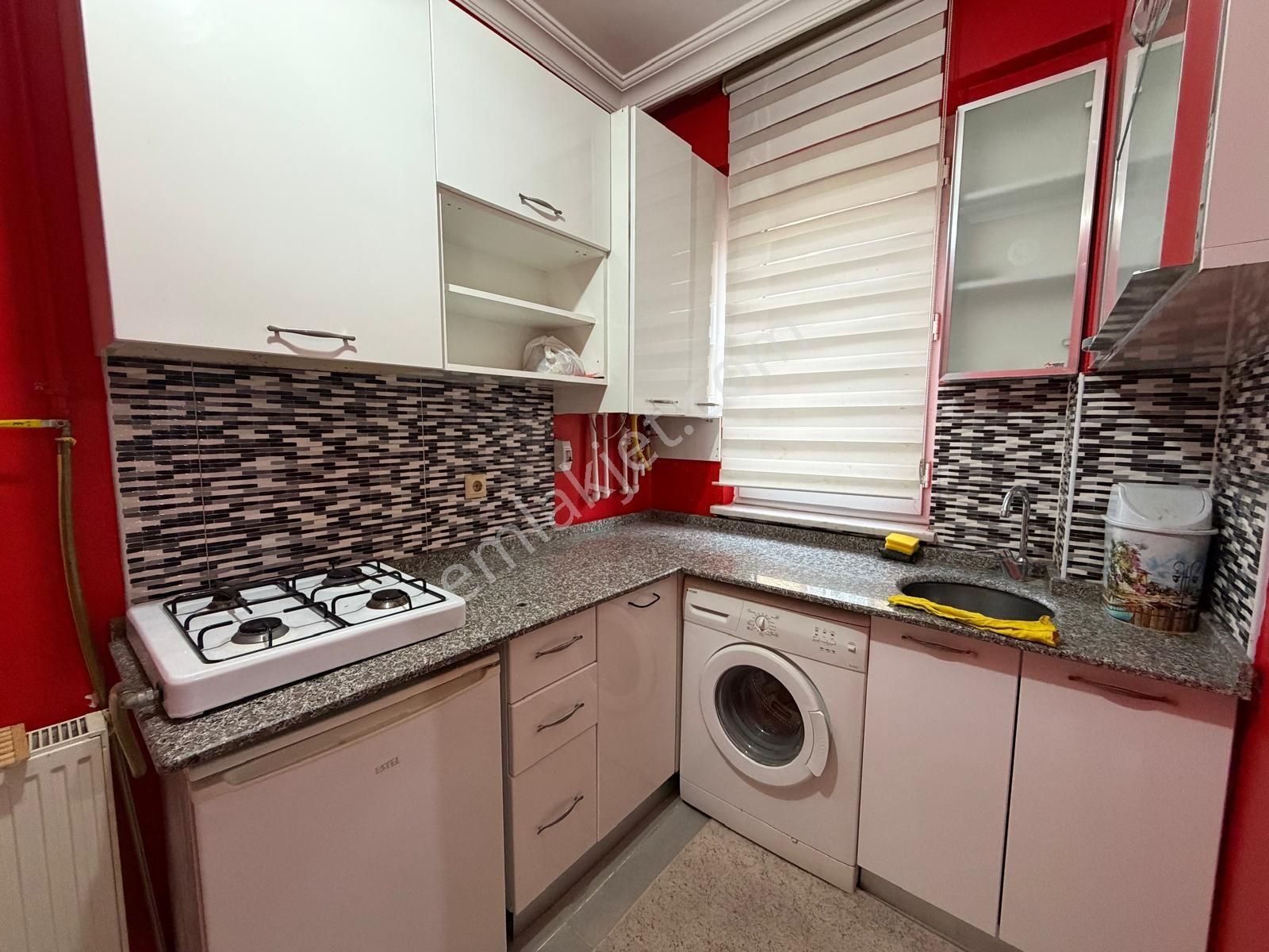 Oscar Emlak'tan Balkan Caddesi Üzeri Eşyalı 1+1 - Görsel 5