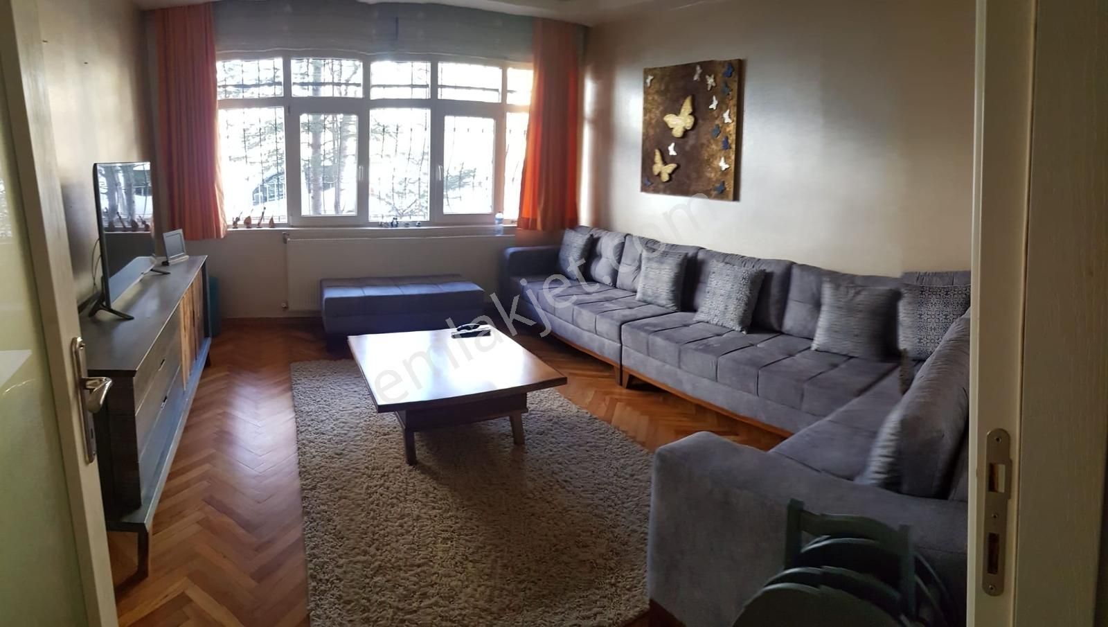 Arel'den Gençlik Caddesinde Yüksek Giriş Kombi Isıtmalı 3+1