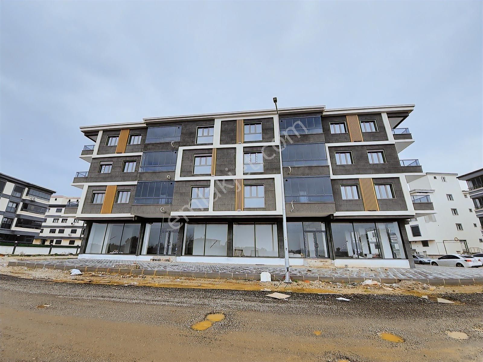 Torbalı'da Modern Ve Estetik Detaylı Lüks Satılık 3+1 Daire - Görsel 6