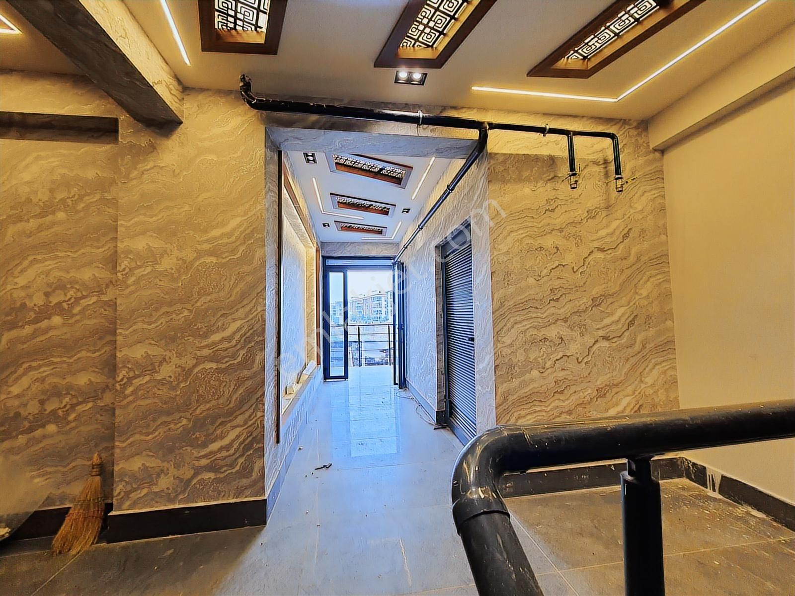 Torbalı'da Modern Ve Estetik Detaylı Lüks Satılık 3+1 Daire - Görsel 14