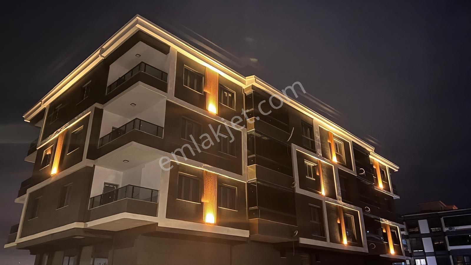 Torbalı'da Modern Ve Estetik Detaylı Lüks Satılık 3+1 Daire - Görsel 3