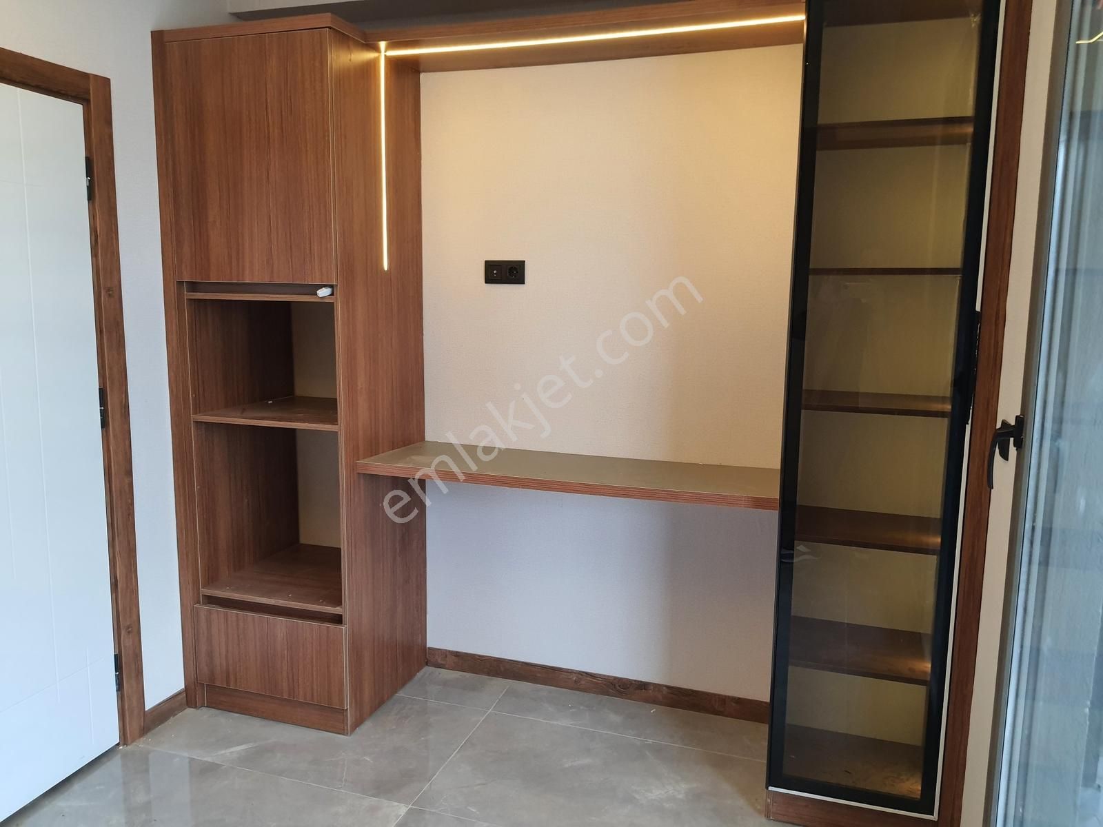 Torbalı'da Modern Ve Estetik Detaylı Lüks Satılık 3+1 Daire - Görsel 26