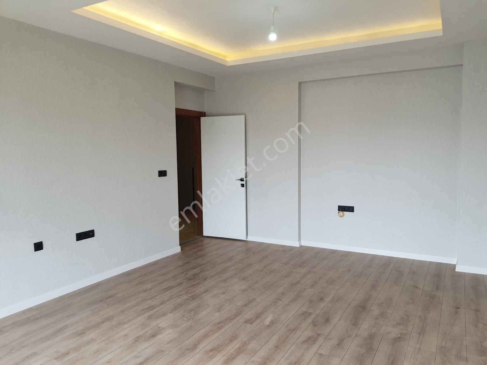 Torbalı'da Modern Ve Estetik Detaylı Lüks Satılık 3+1 Daire - Görsel 10