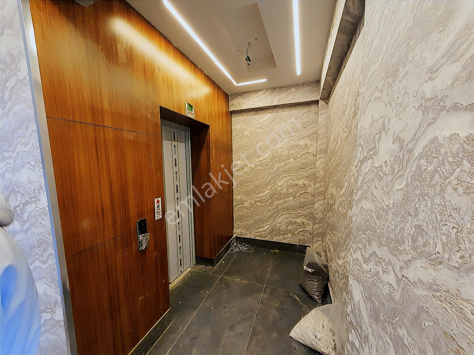 Torbalı'da Modern Ve Estetik Detaylı Lüks Satılık 3+1 Daire - Görsel 13