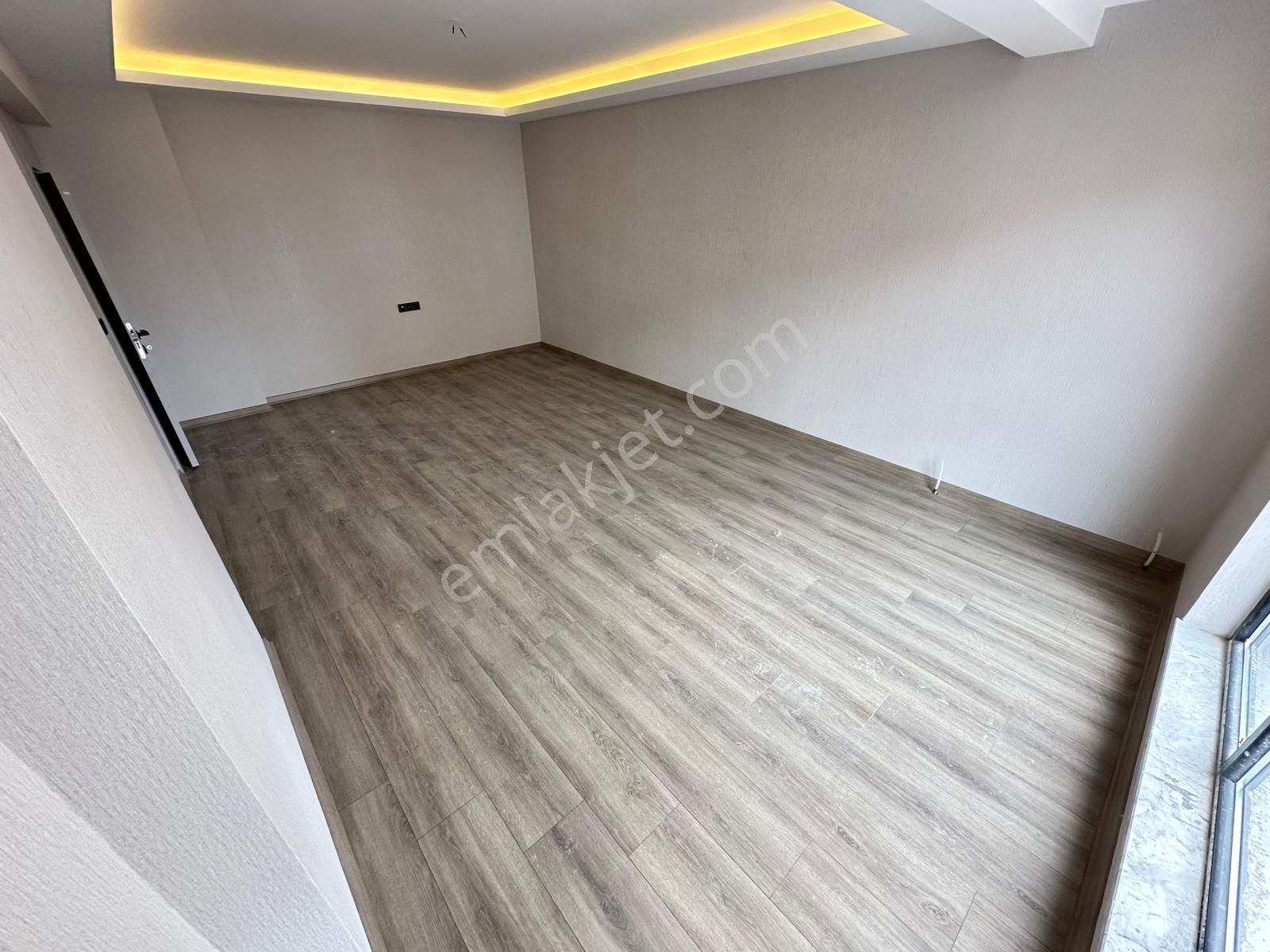 Ulukan'dan Atatürk Mah'de Sıfır E.banyolu G. Odalı Kaçmaz 3+1 ! - Görsel 4
