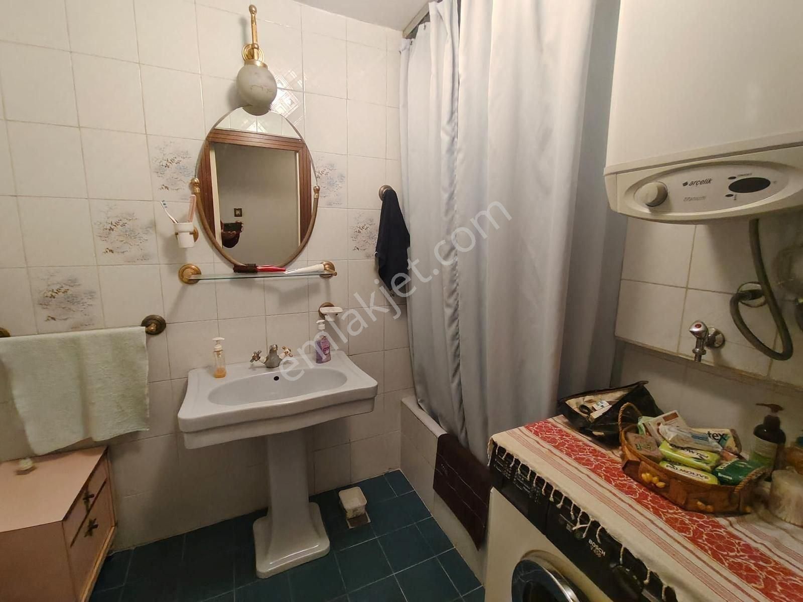 İzmit Yürüyüş Yoluna Cepheli Merkezi Konumda Satılık 3+1 Geniş Daire - Görsel 8