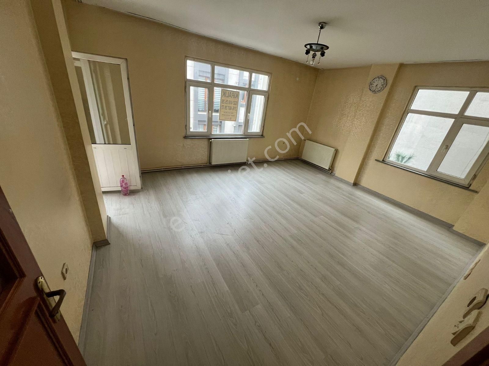 Sancaktepe Meclis Mahallesi'nde 3+1 Kiralık Daire